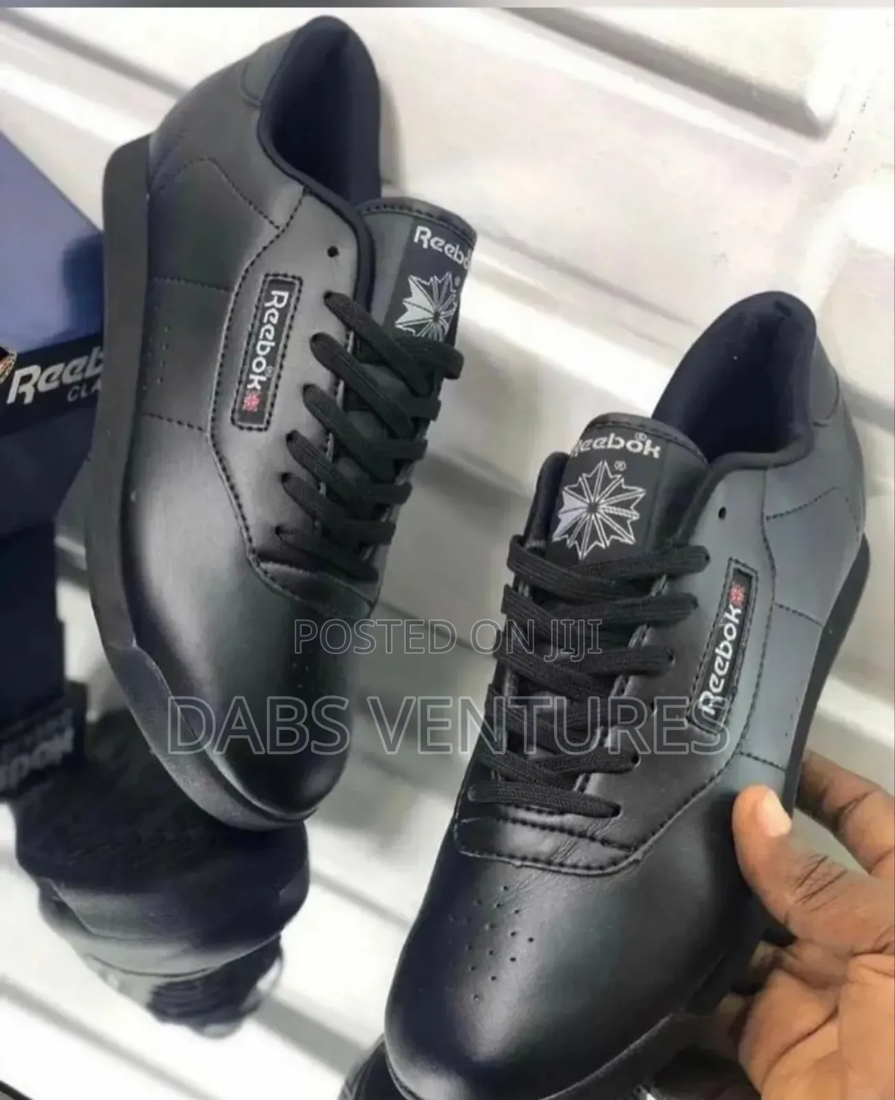 High Quality Reebok Sneakers