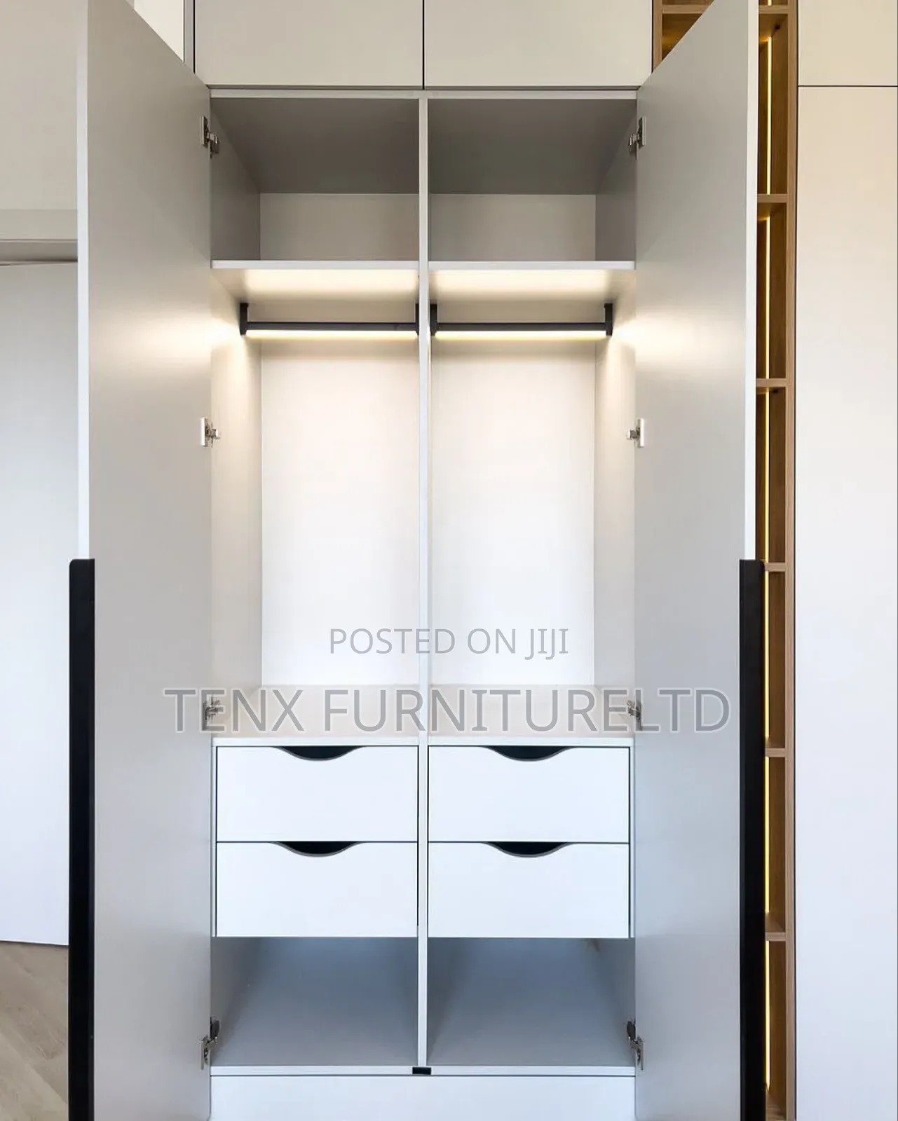 Custom (Wardrobe)