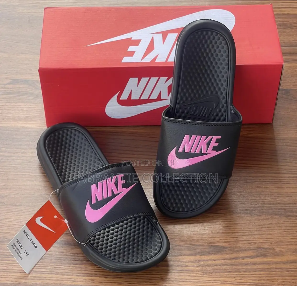 Nike Benassi Slides for Ladies