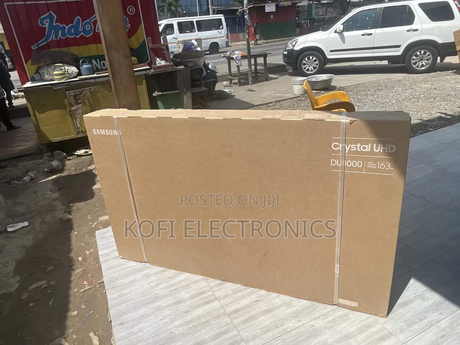 Samsung 65DU8000 65 Inch UHD LED TV With Ambient Mode