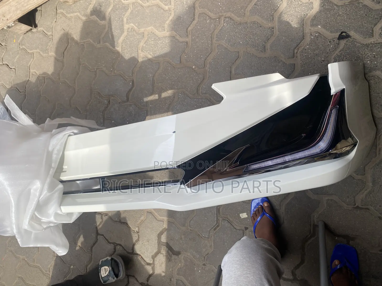 Land Cruiser Prado Front Bumper Spoiler LED 2018 2019 2020