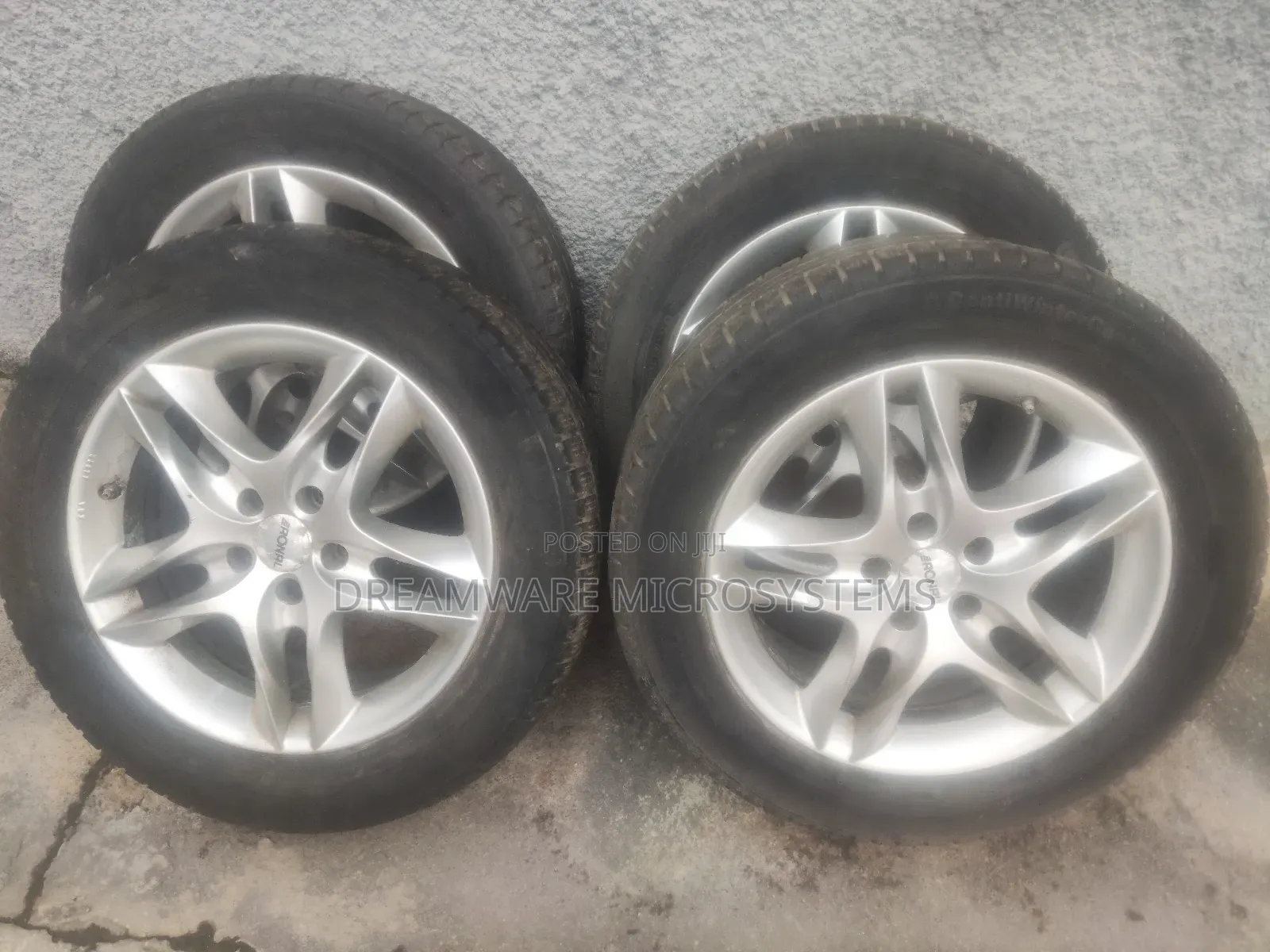 Ford 17" Alloy Rims Set With 235/55r17 Tyres
