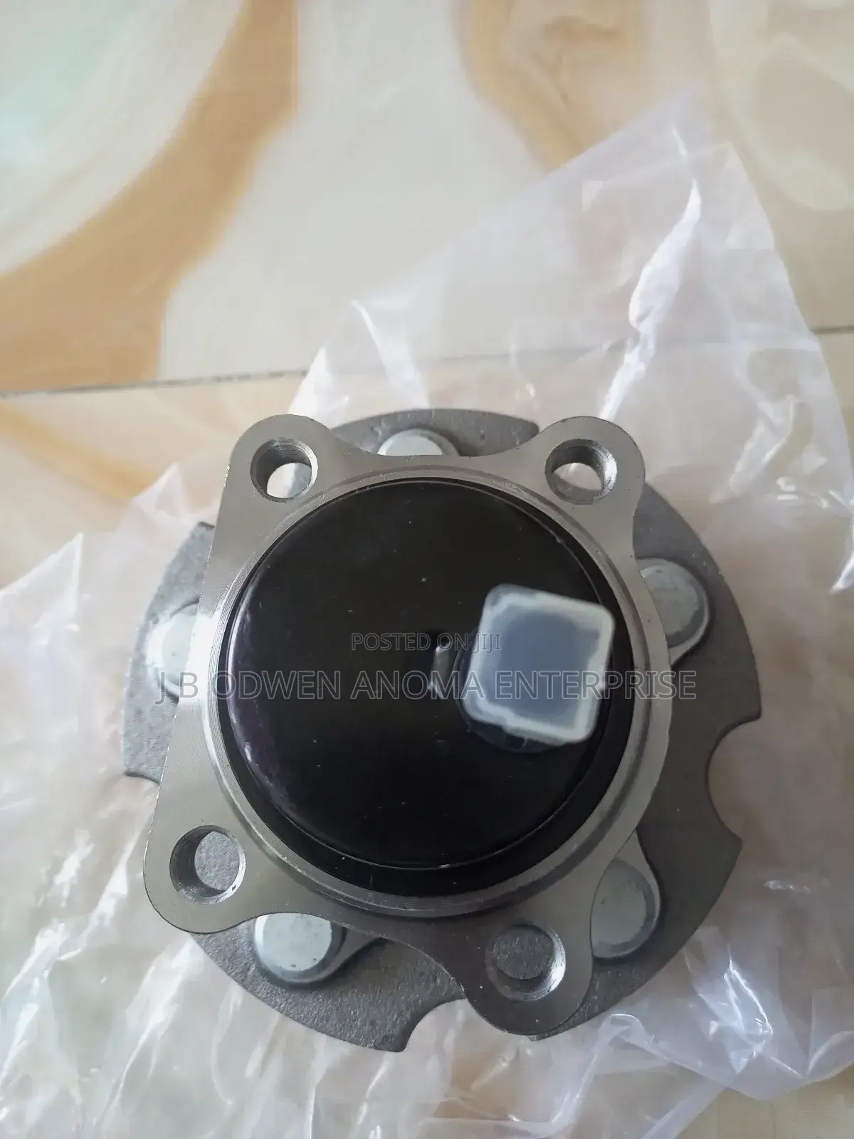 Toyota Rav4 2X4 2013 Back Hub Bearing