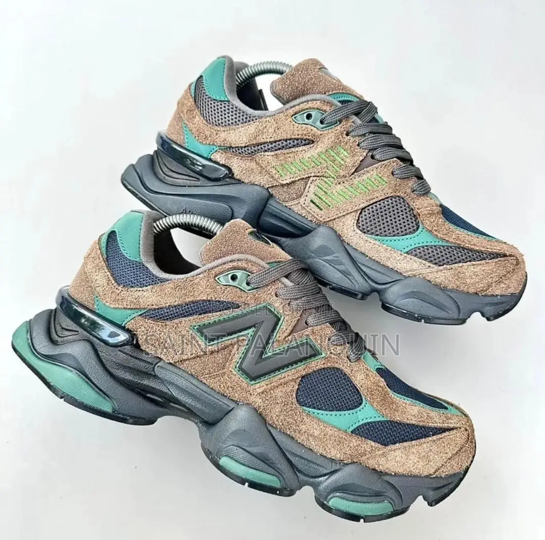 New Balance Sneakers