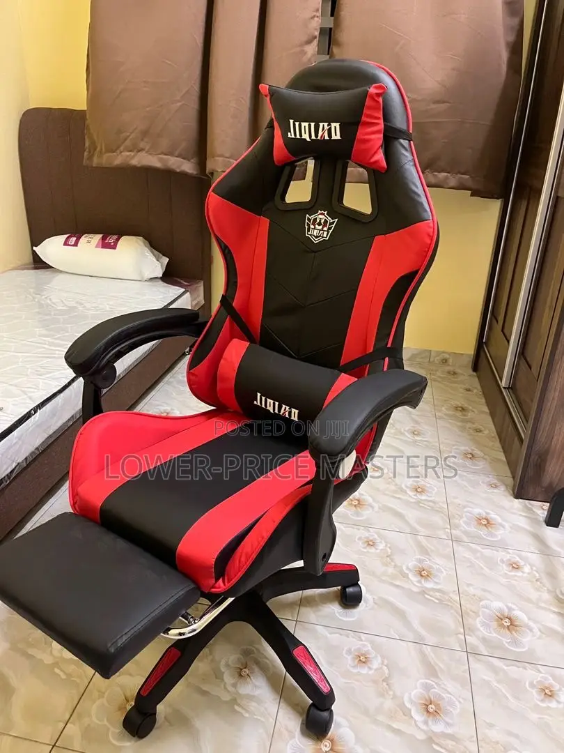 Gaming Chair With Leg Rest