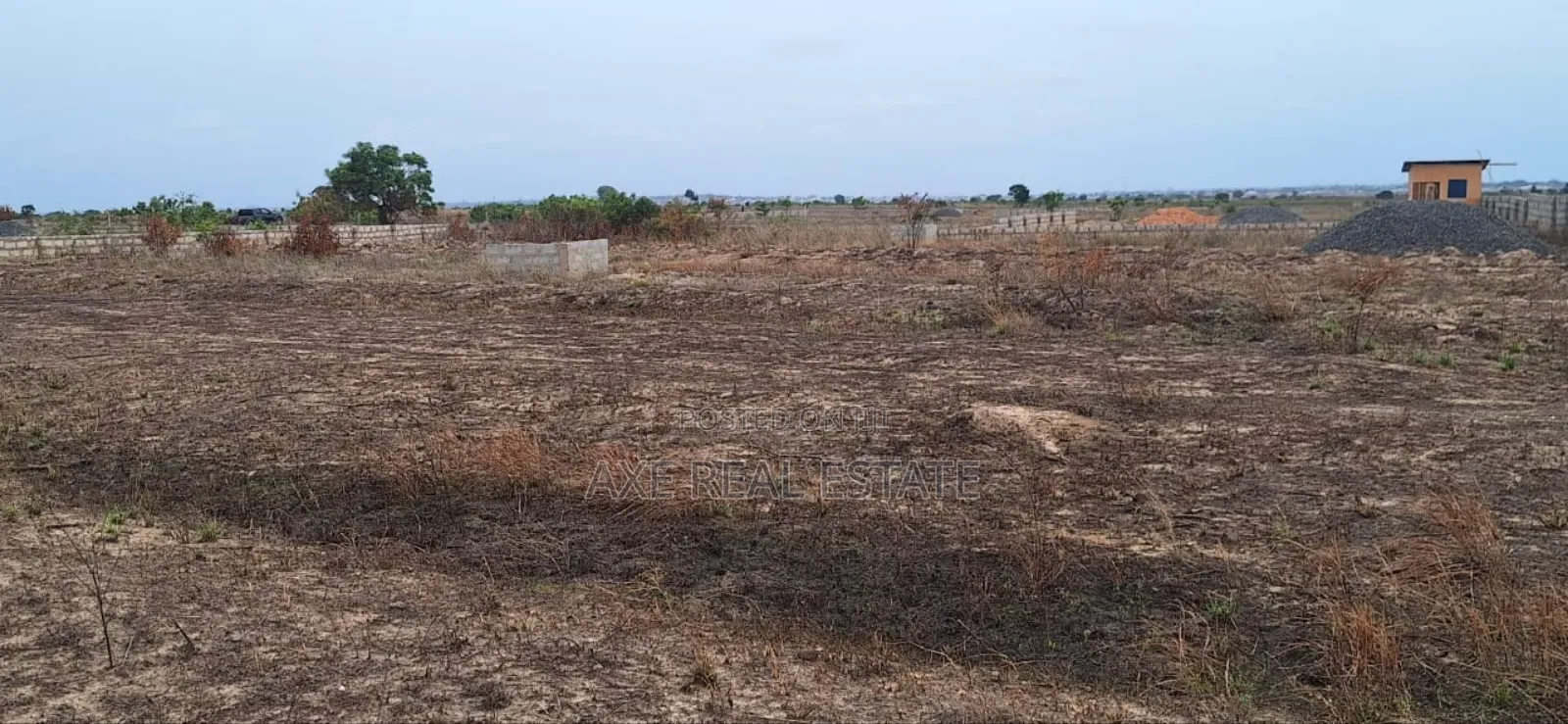 Luxurious Titled Plots / Registered at Tema Community 25