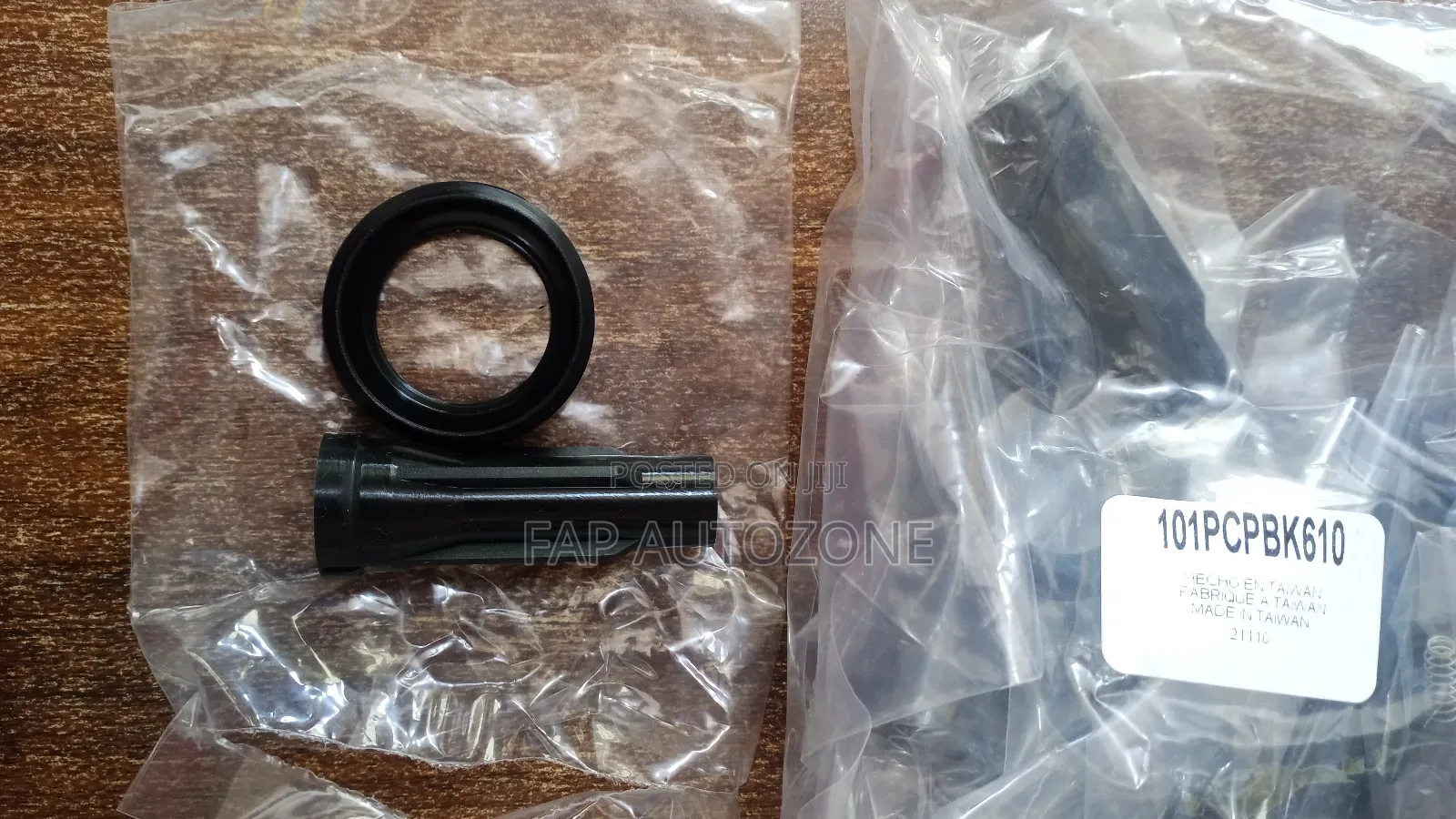01225. Original Standard Ignition Coil Boot From Usa.