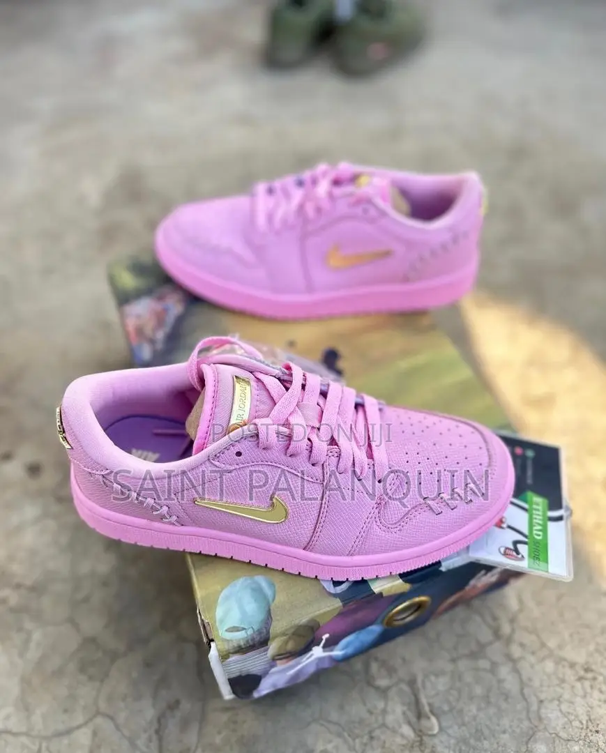Nike Ladies Jordan One Low Pink