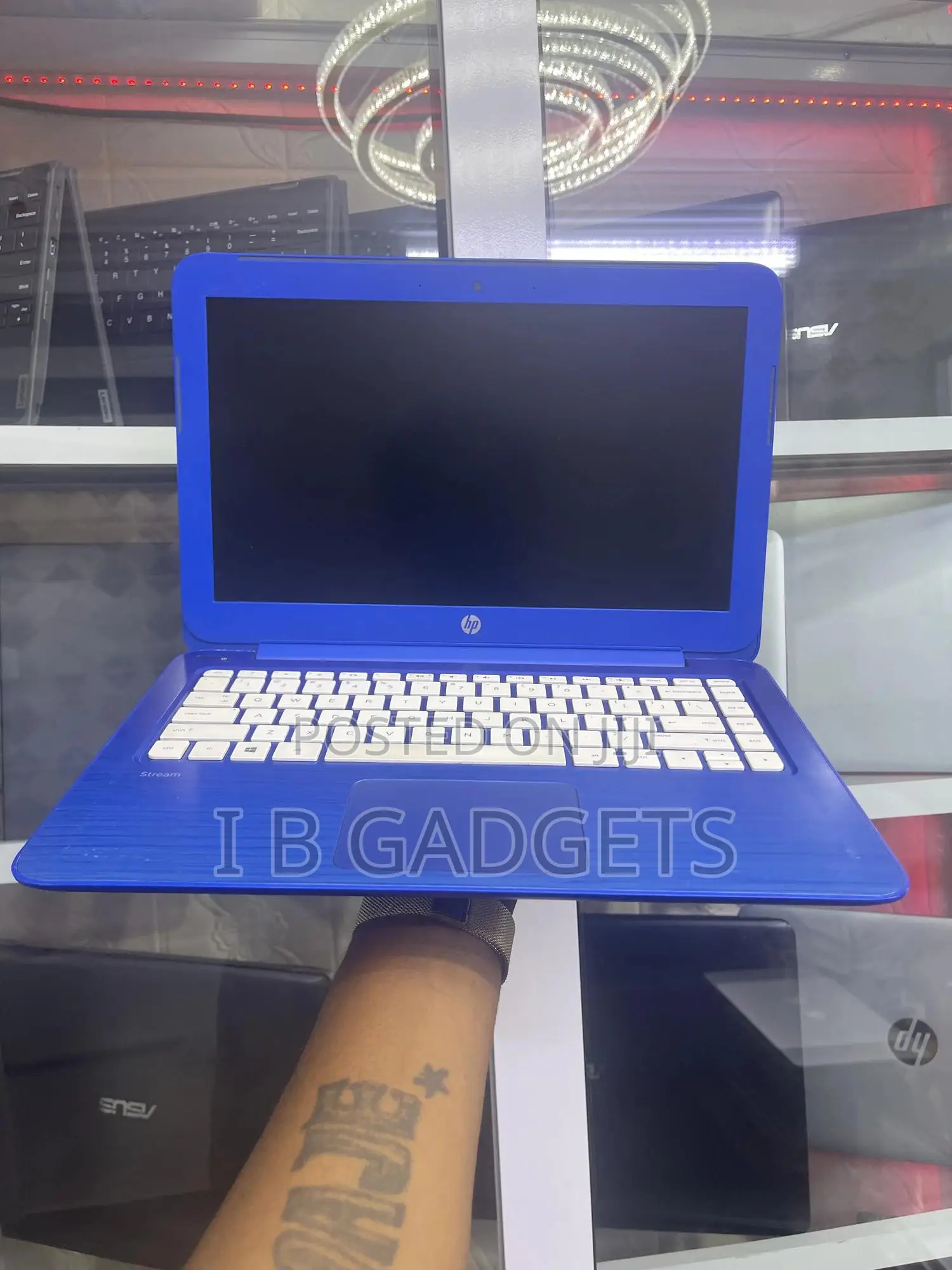 Laptop HP Stream 11 2GB Intel Celeron SSD 32GB