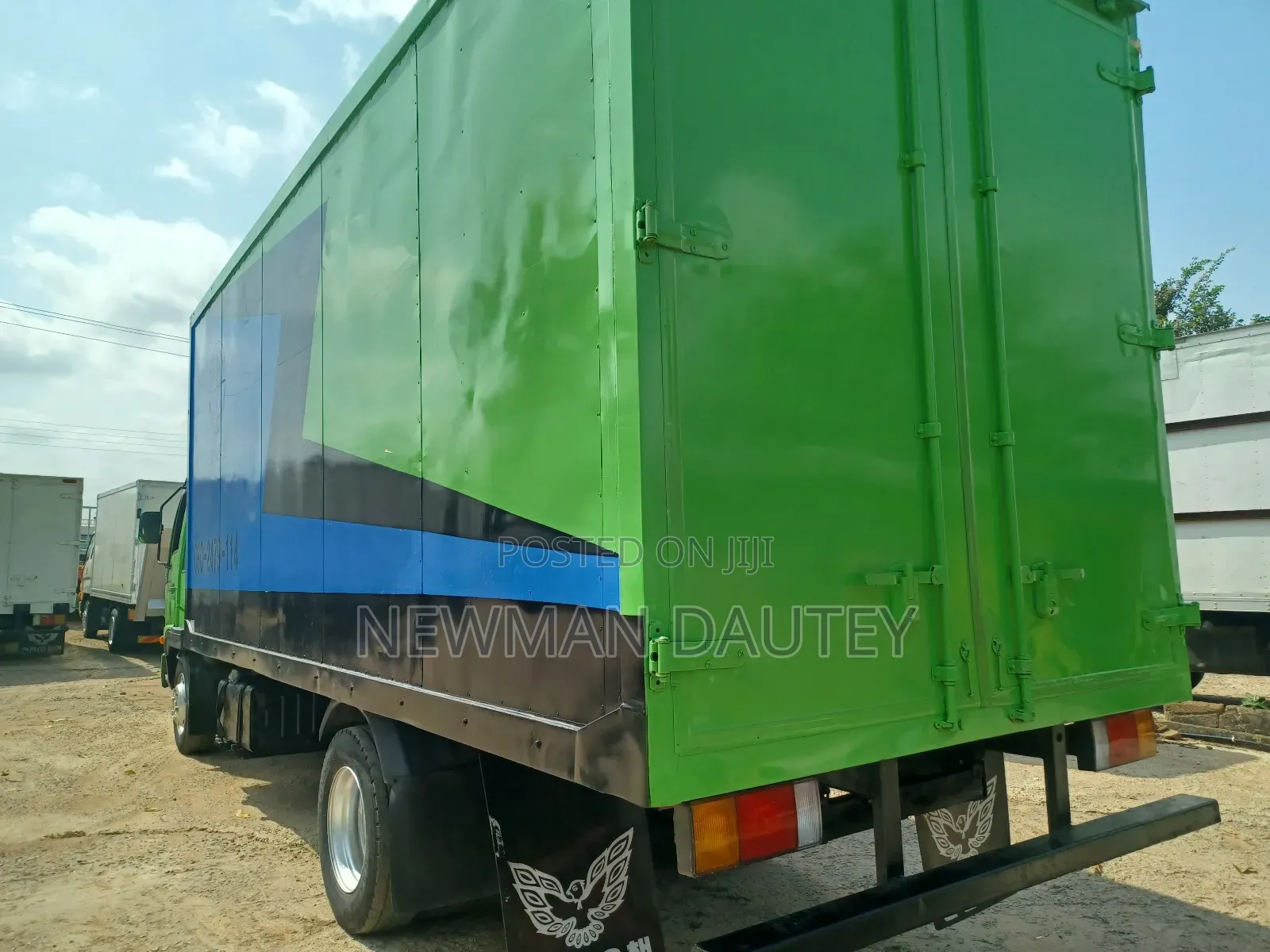 Rhino Kia Container