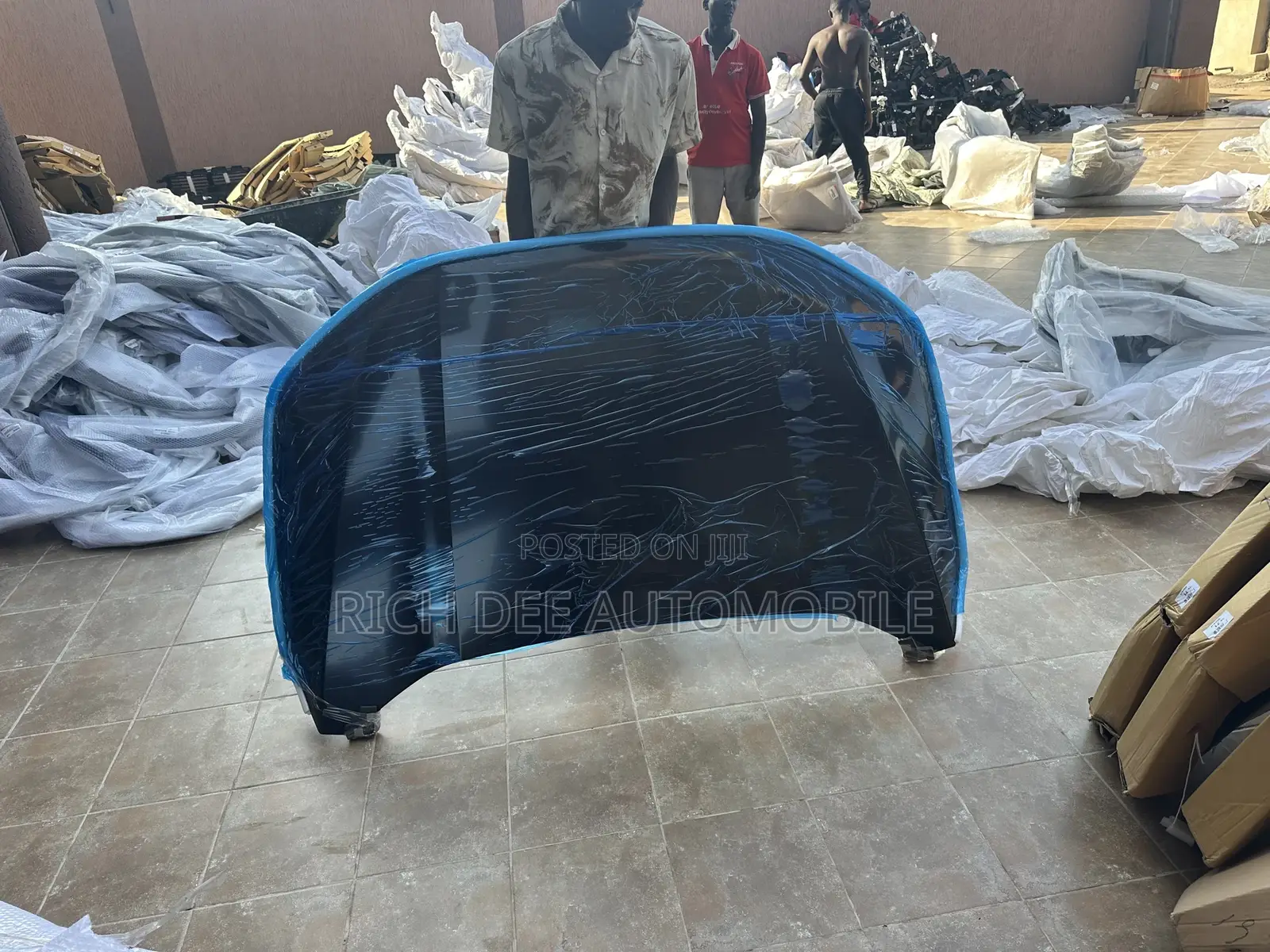 GMC Acadia 2023 Bonnet