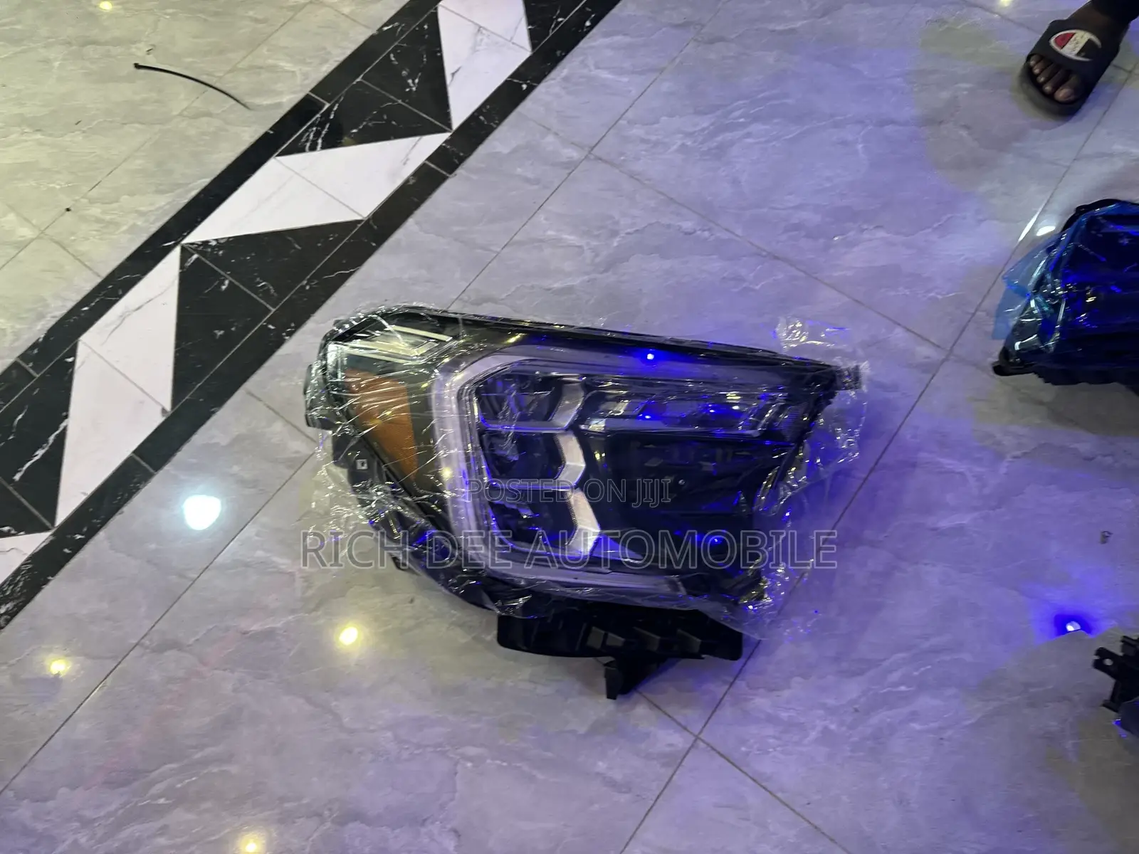GMC Terrain 2023 Headlight Pair