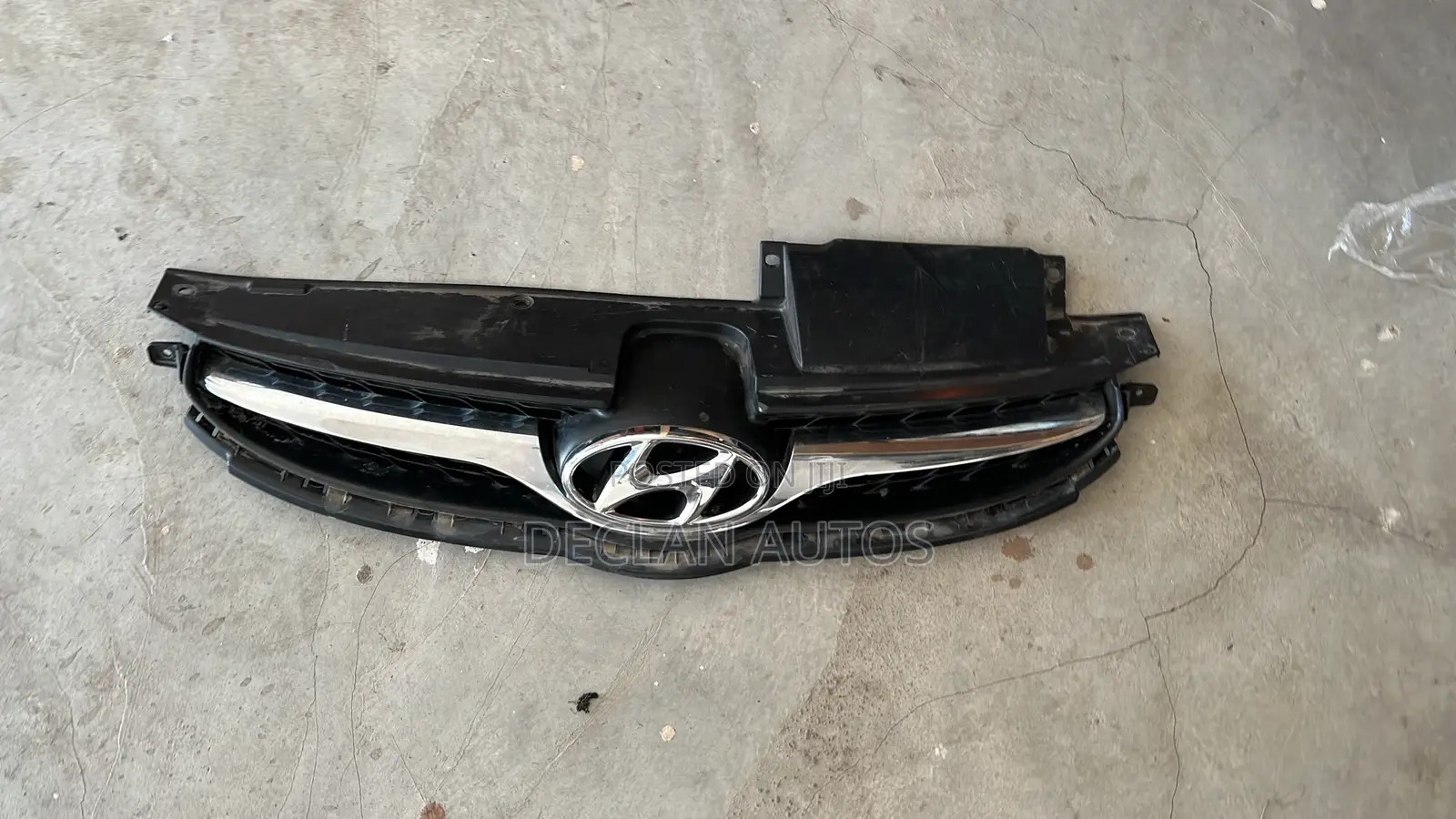 Hyundai Elantra 2012 Top Grille