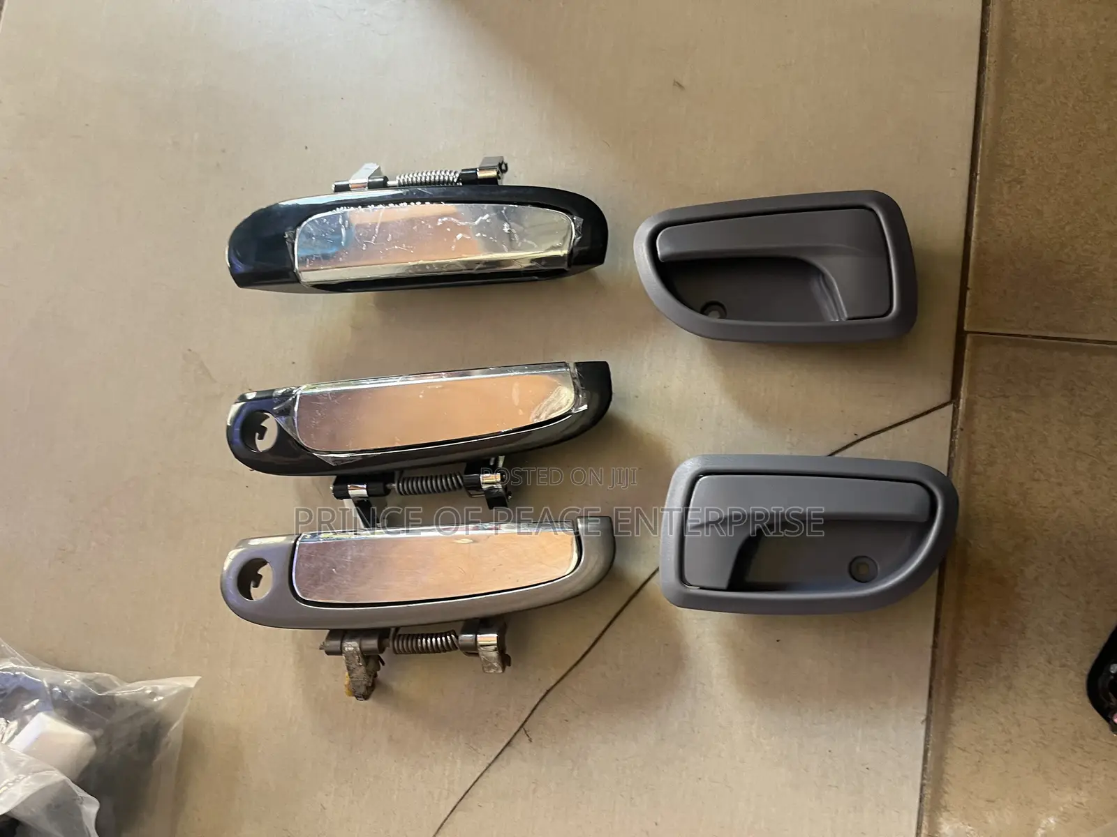 Kia Morning 2008/10 Outside / Inside Door Handle 8 PCS