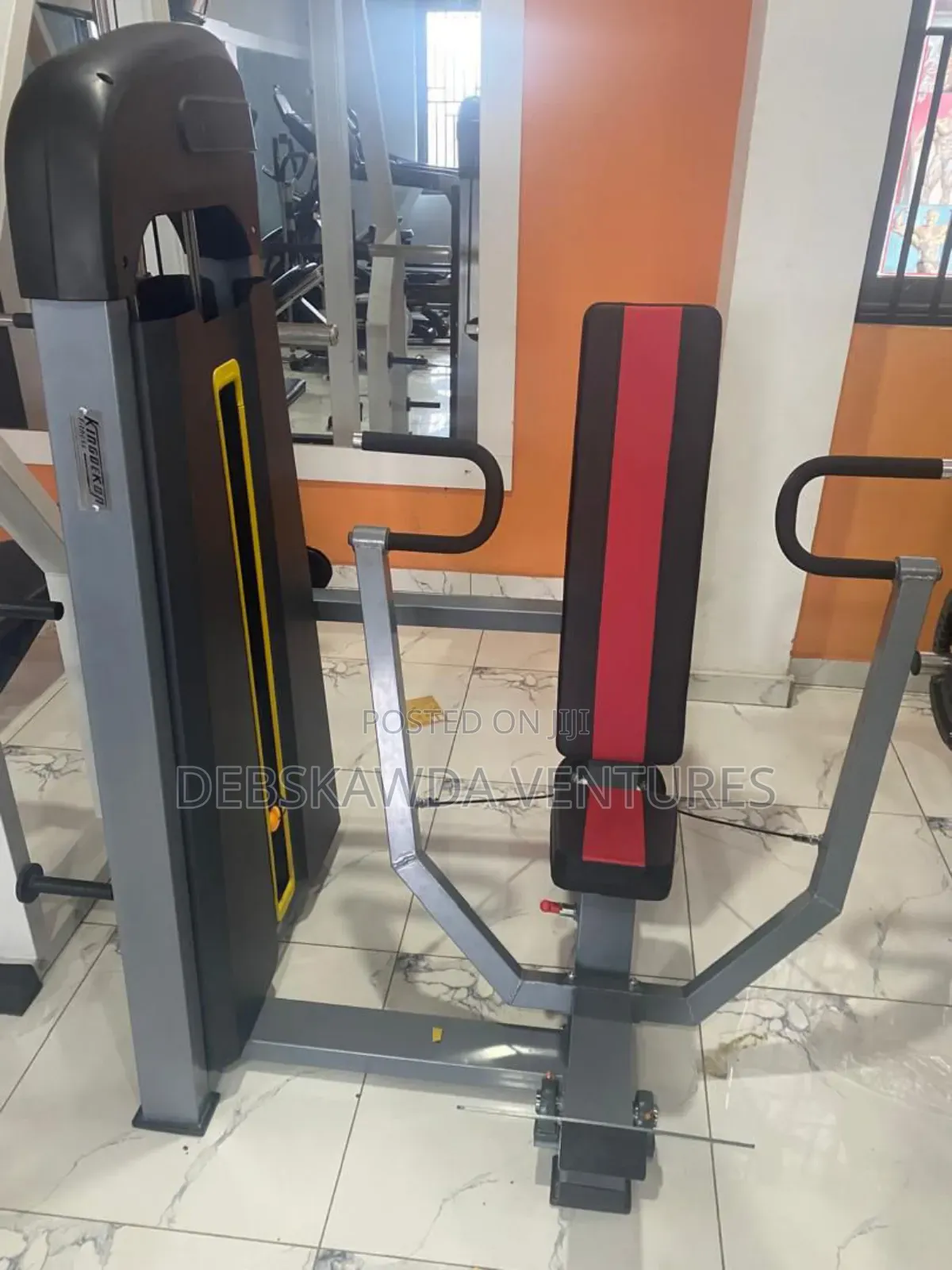 Chest Press Machine