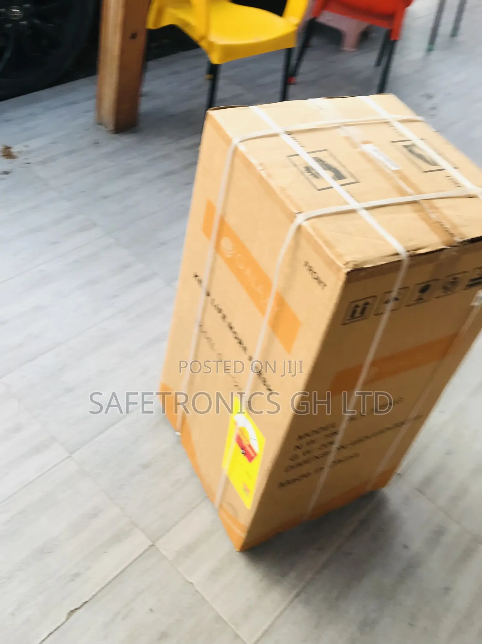 Neatly Boxed Galaxy Top Mount 2 Doors 90 Liters Fridge