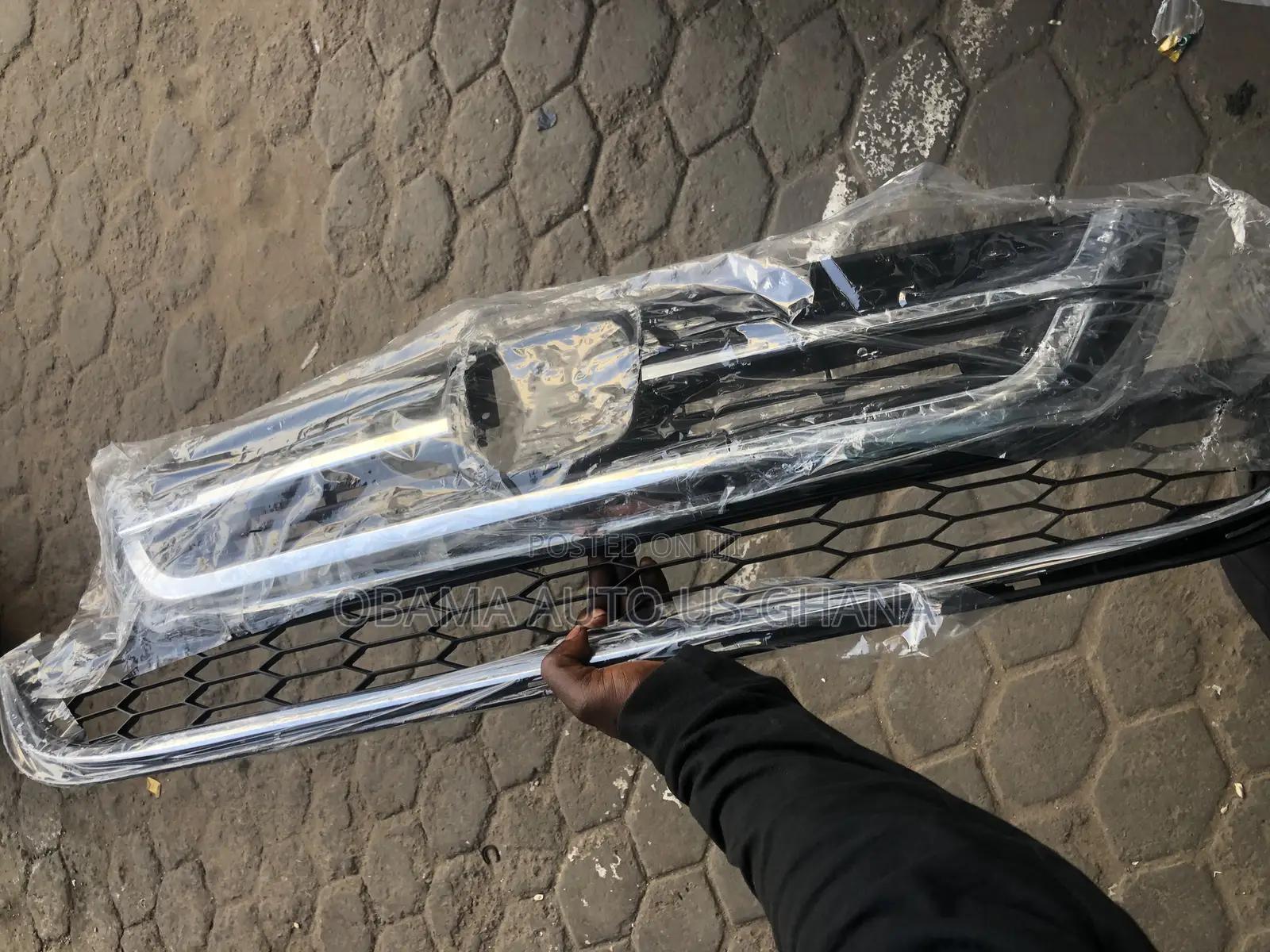 Honda CRV 2010 2011 Front Grill / Grille/Shells