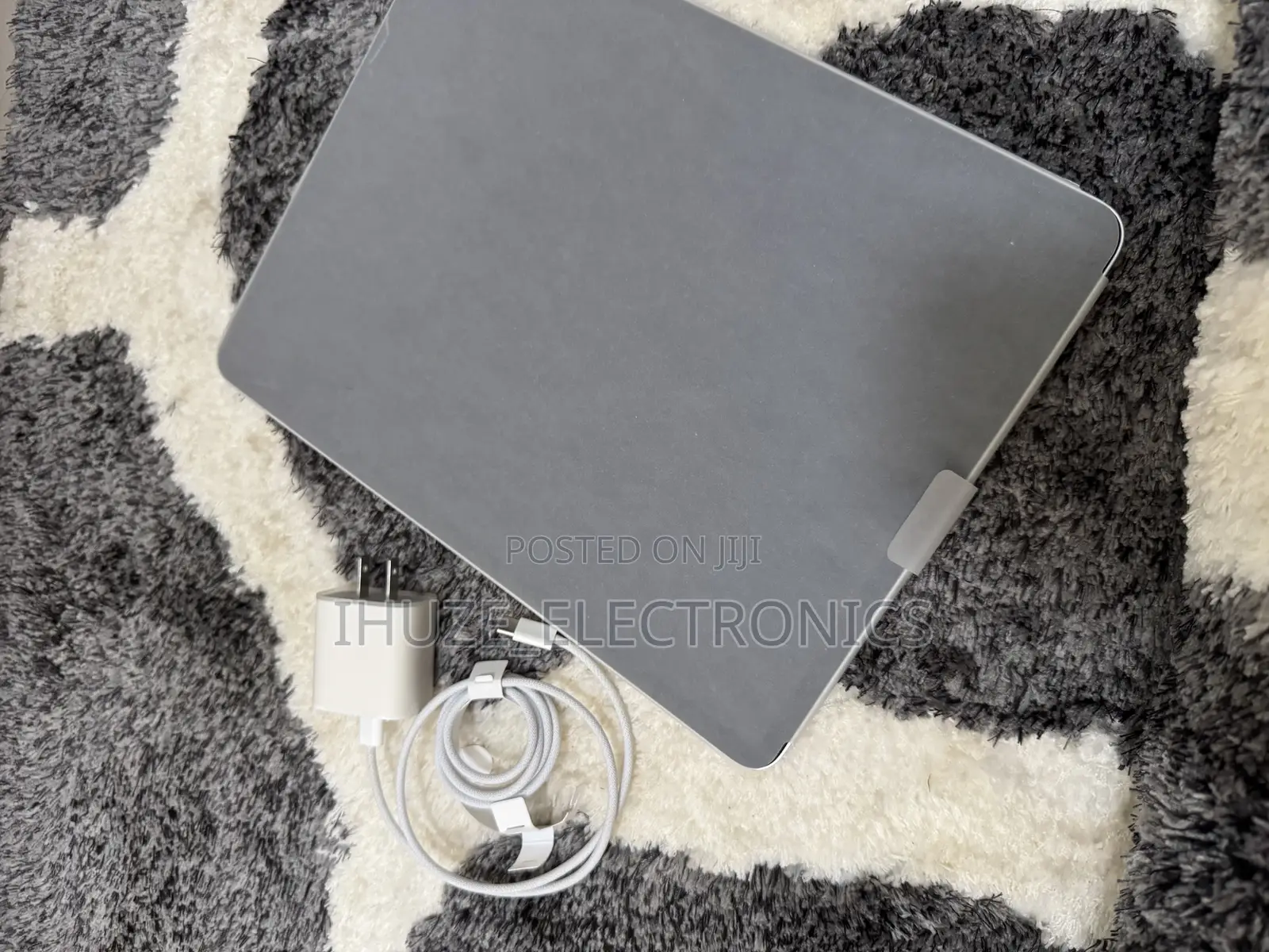 New Apple iPad Pro 12.9 (2022) 1 TB Silver