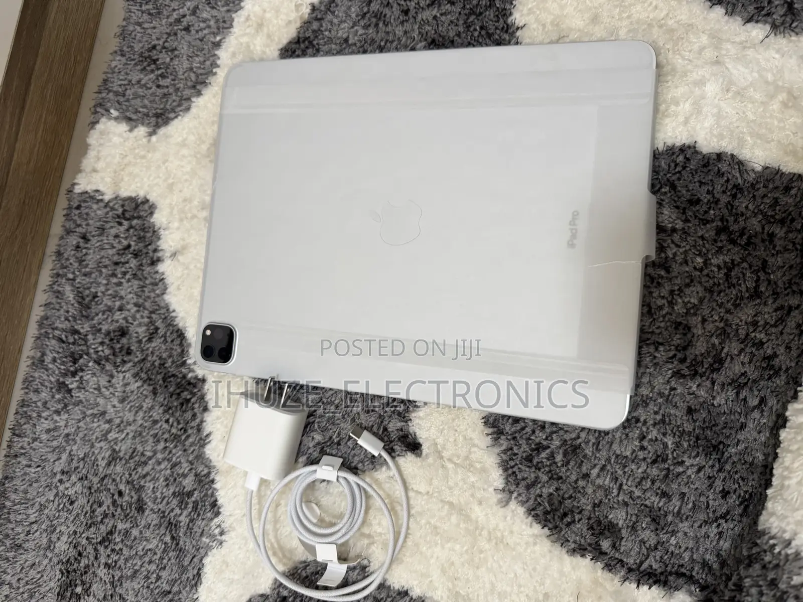 New Apple iPad Pro 12.9 (2022) 1 TB Silver