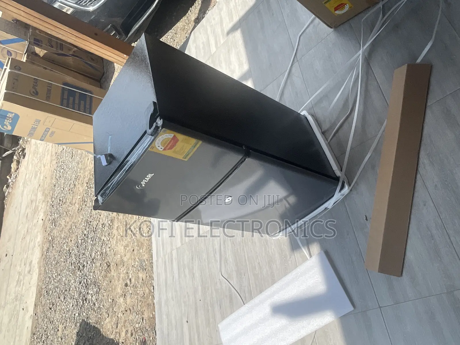 Durable Built Pearl 90liters Double Door Table Top Fridge