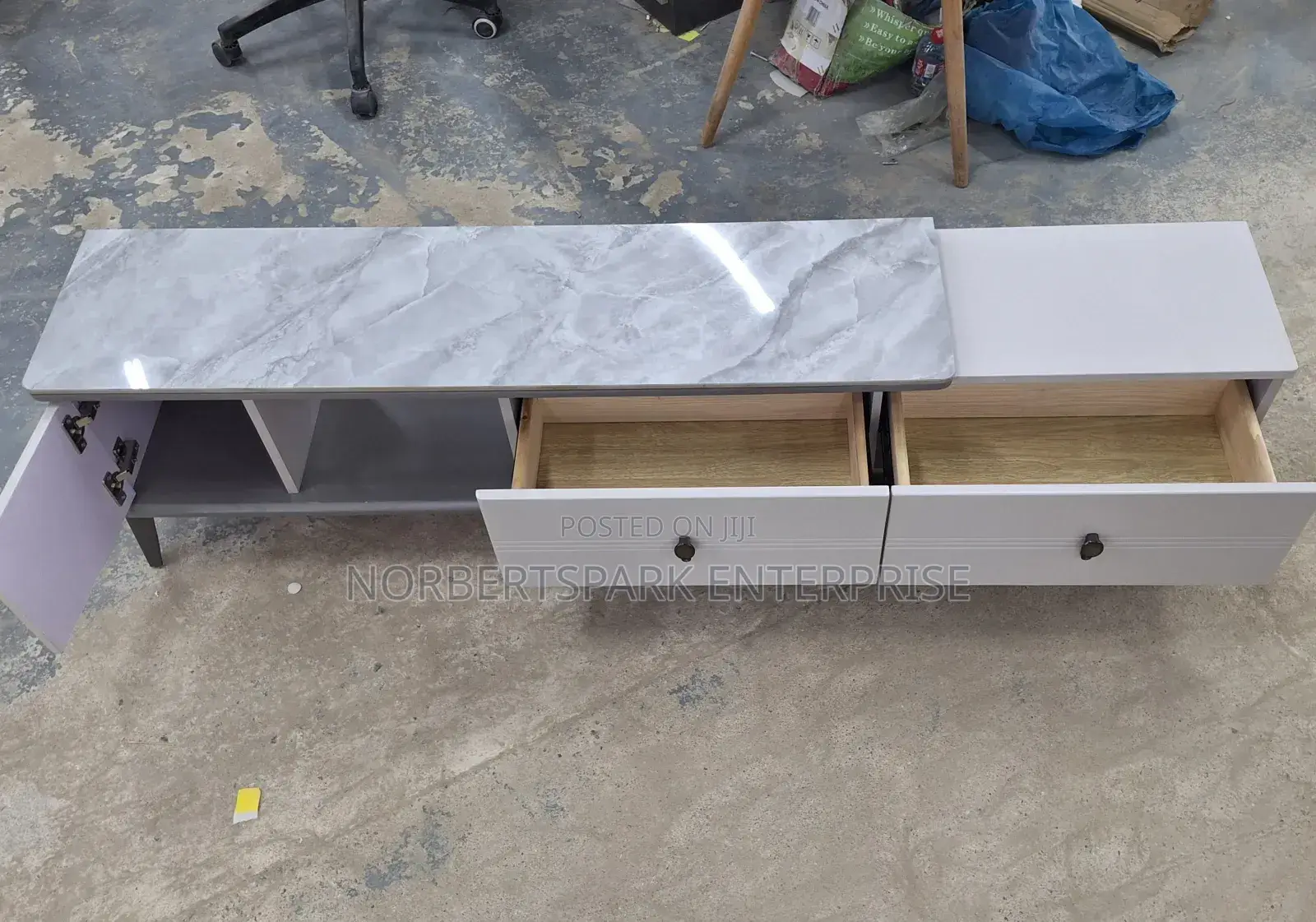 Tv Stand(E12)
