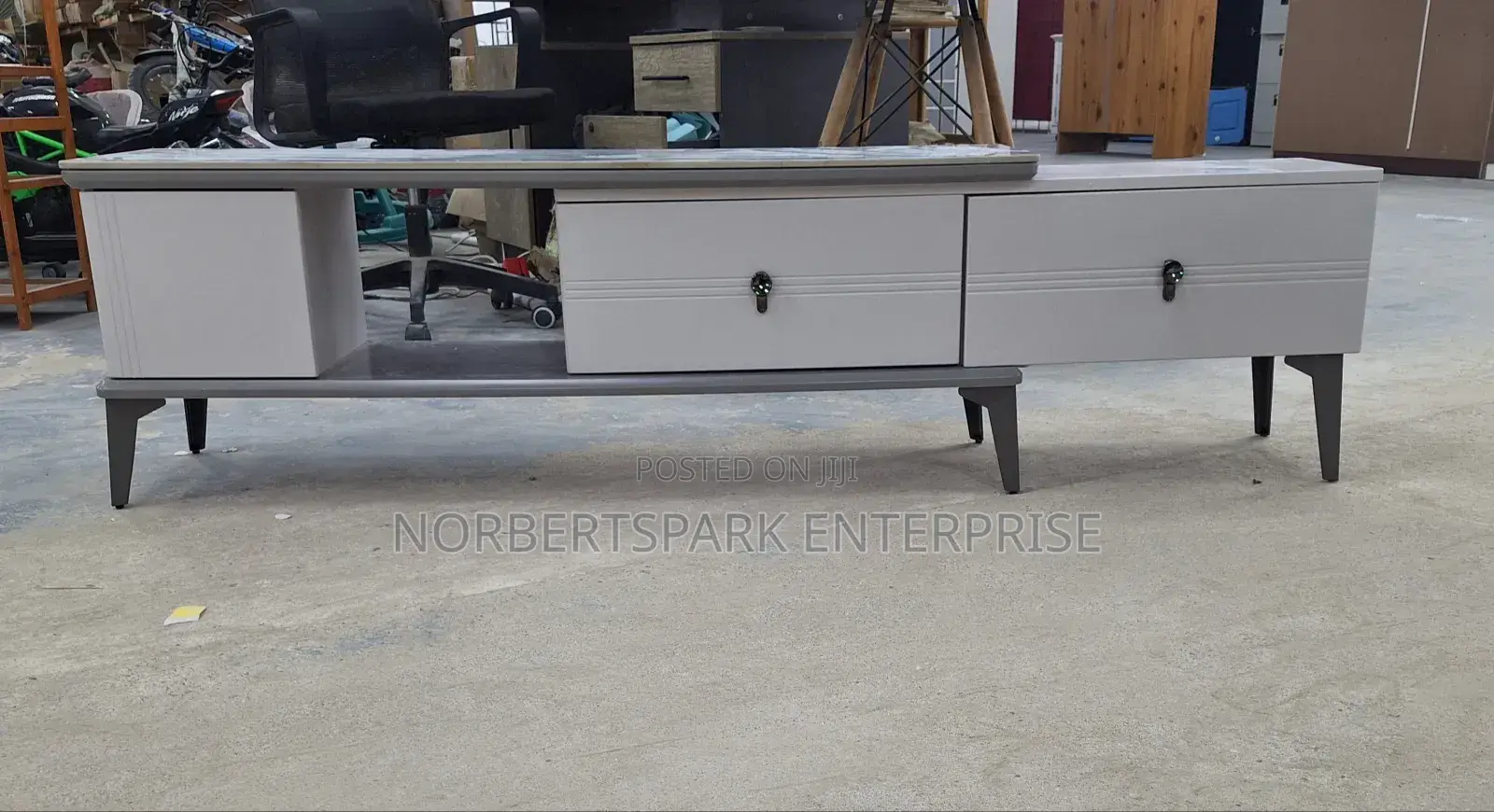 Tv Stand(E12)