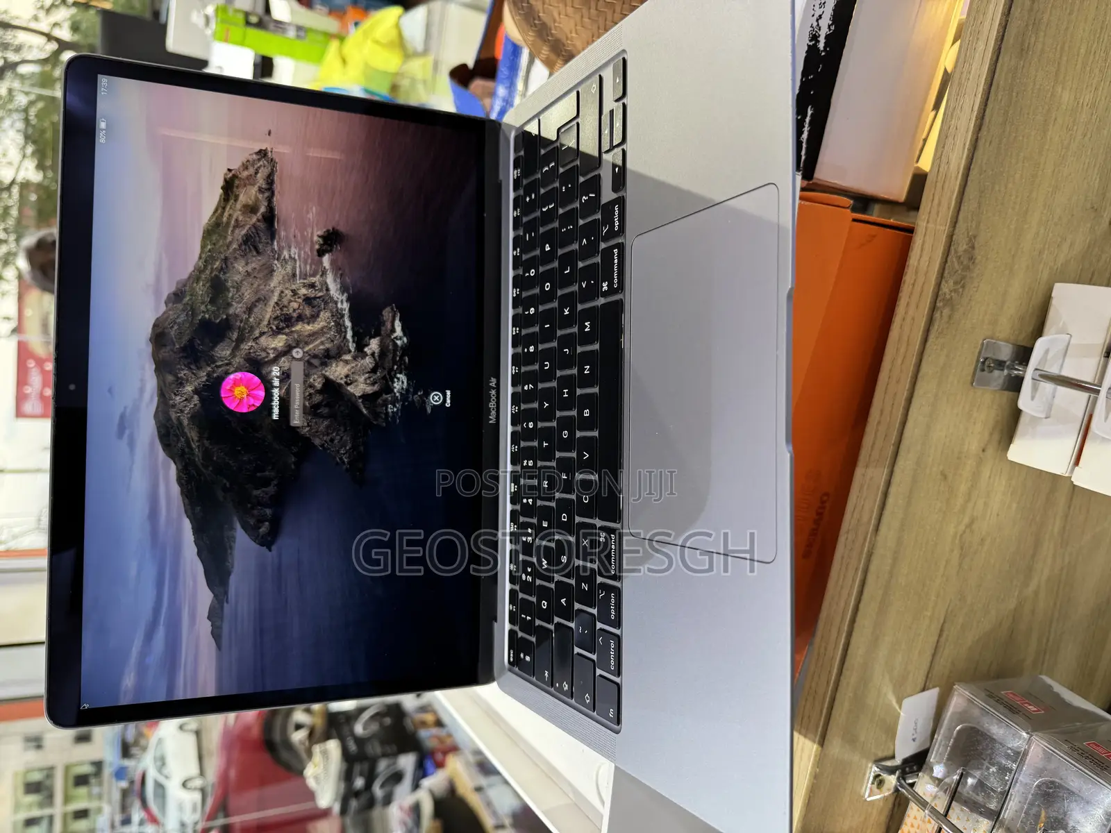 Laptop Apple MacBook Air 2020 8GB Intel Core i5 SSD 512GB