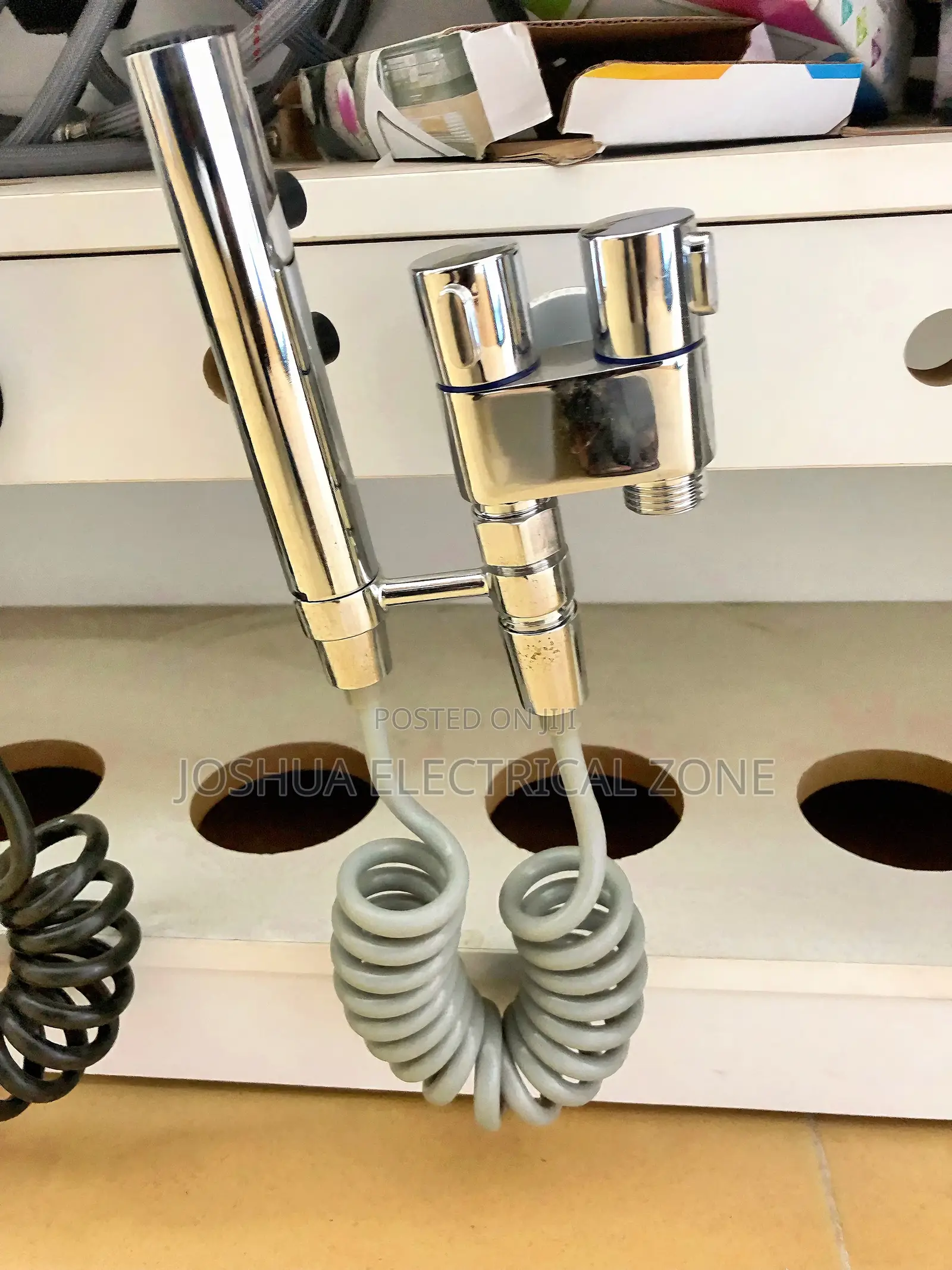 Handheld Faucet With Spiral Hose
