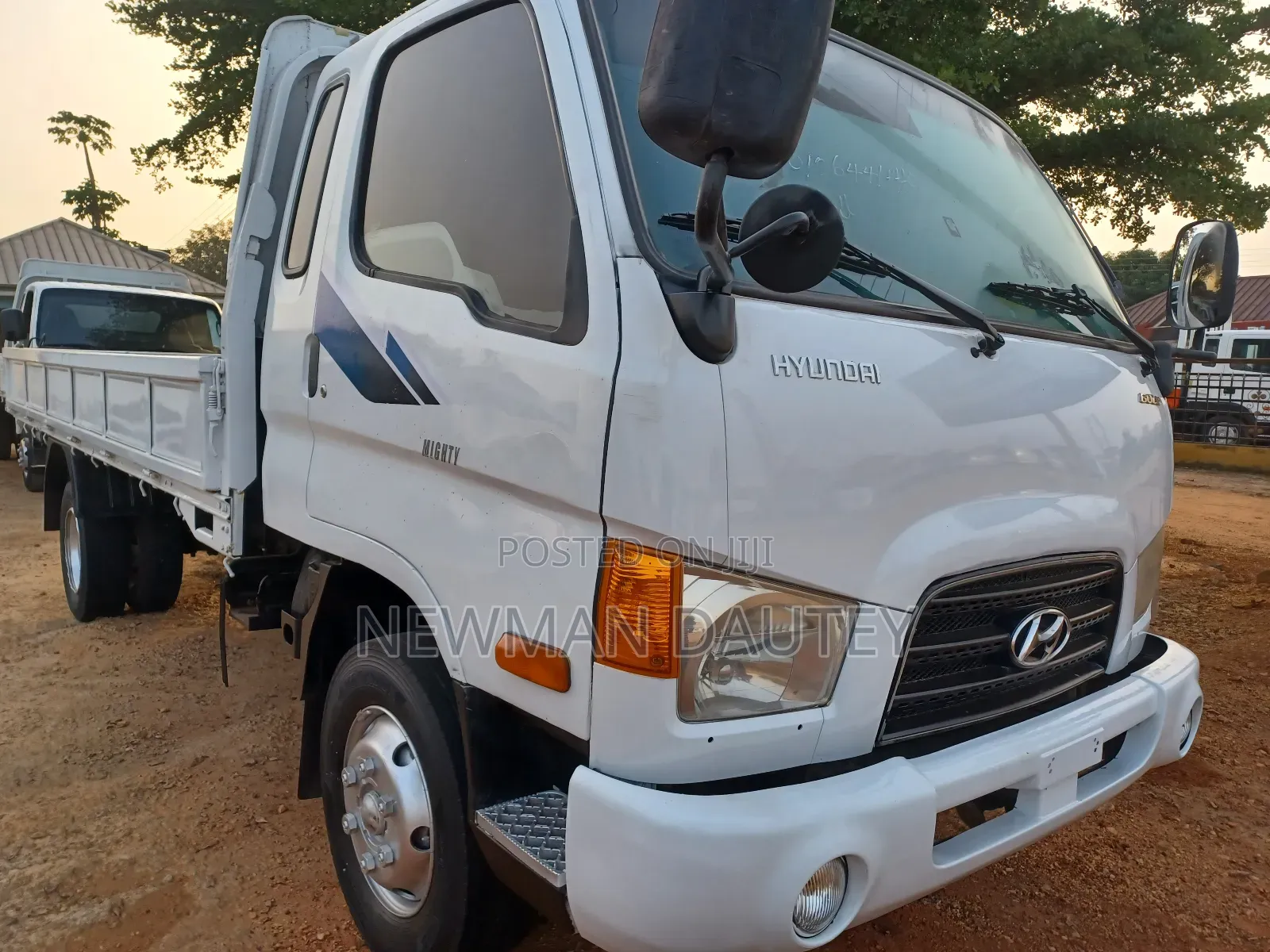 3.5 Hyundai Mighty Truck 6 Holes