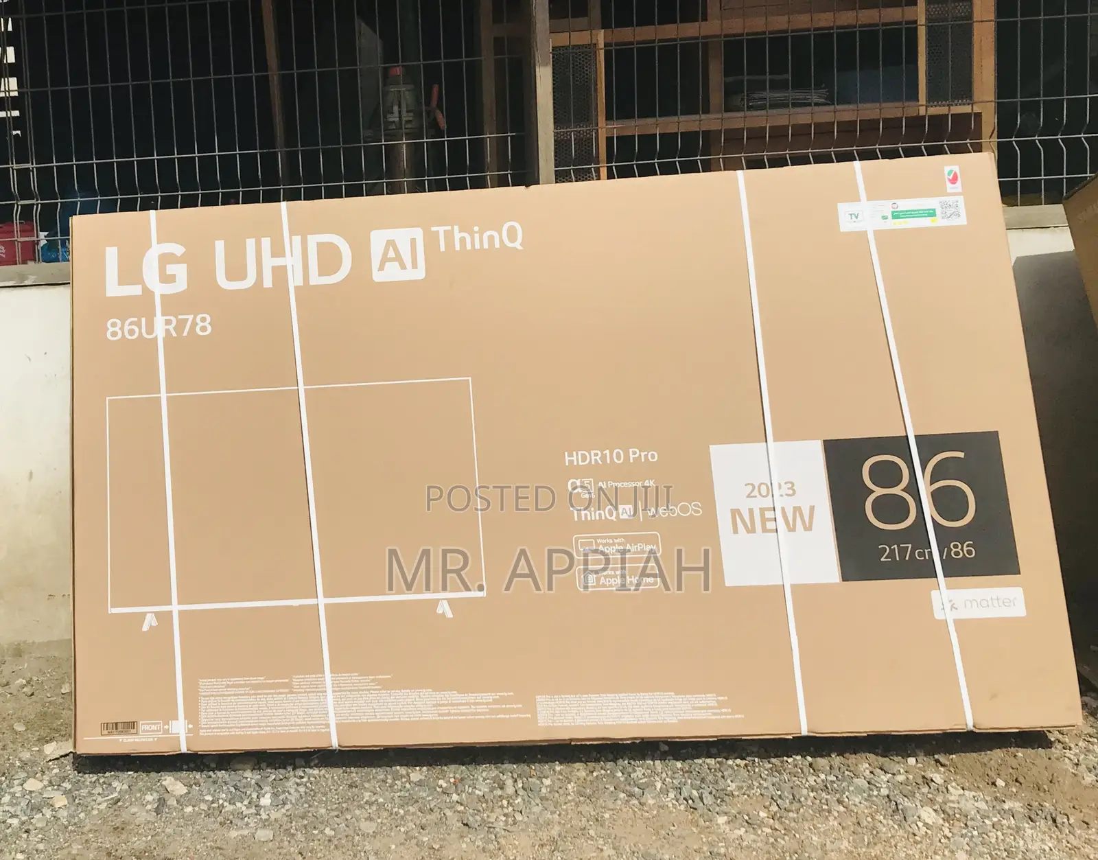 Sealed in Box LG 86UR7800 86” Uhd Smart Television,Black