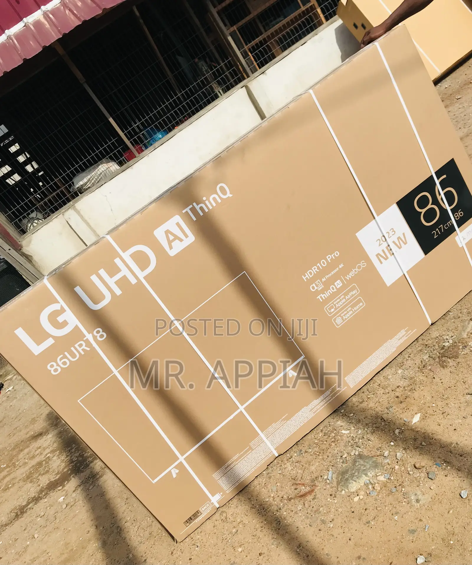 Unique Design LG 86UR7800 86 Inch Uhd Smart Tc(Black).