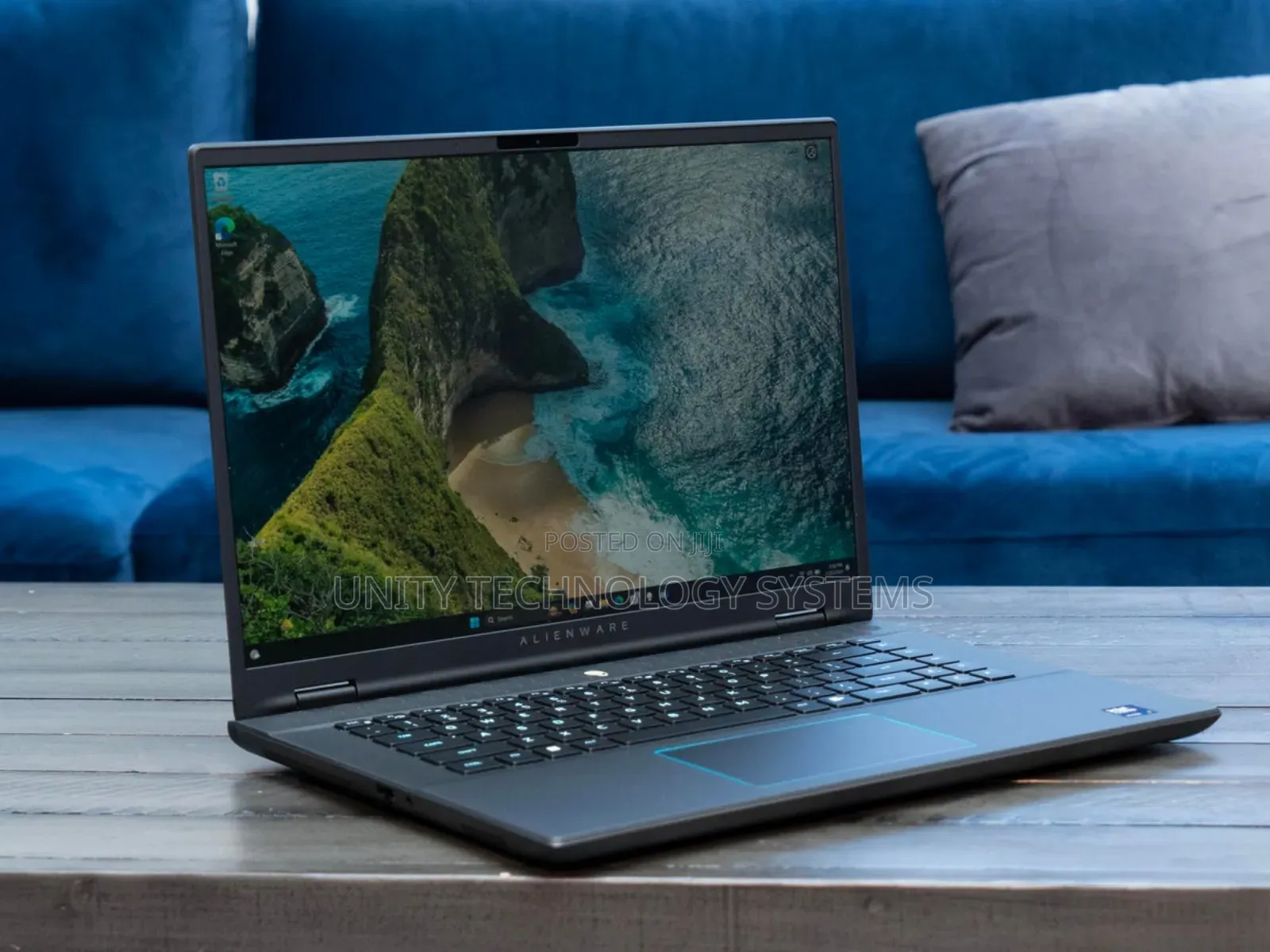 New Laptop Dell Alienware M16 R2 32GB Intel Core Ultra 9 SSD 1T