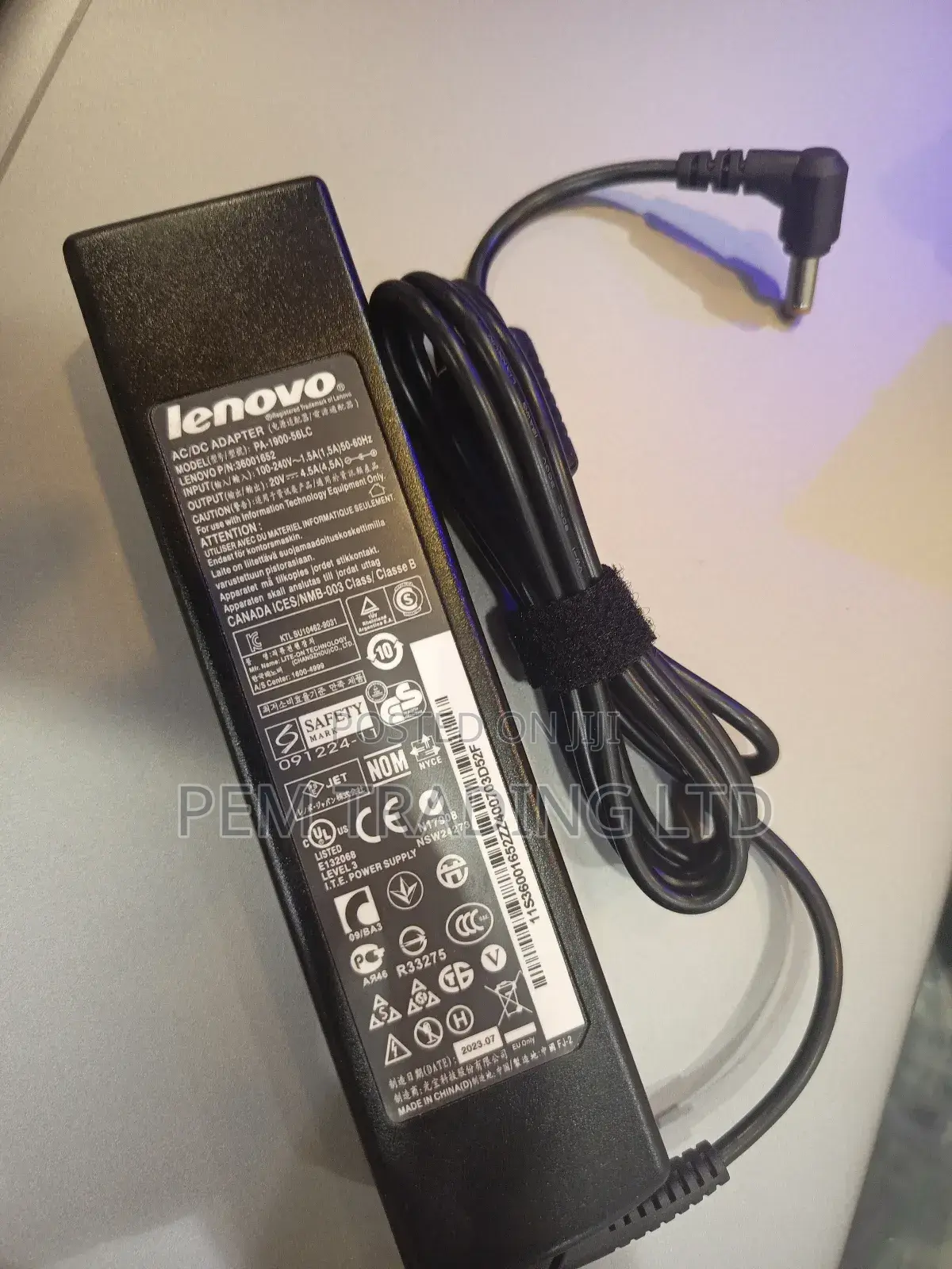 Original Lenovo Charger/Adapter 90W