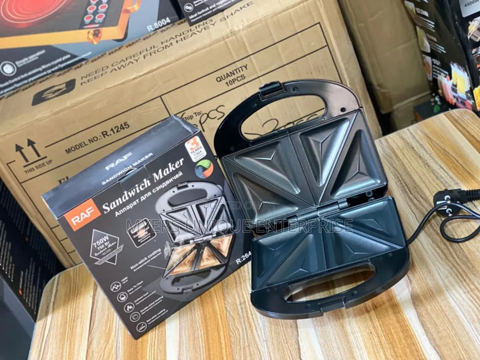 Easy to Use 750w Sandwich Maker
