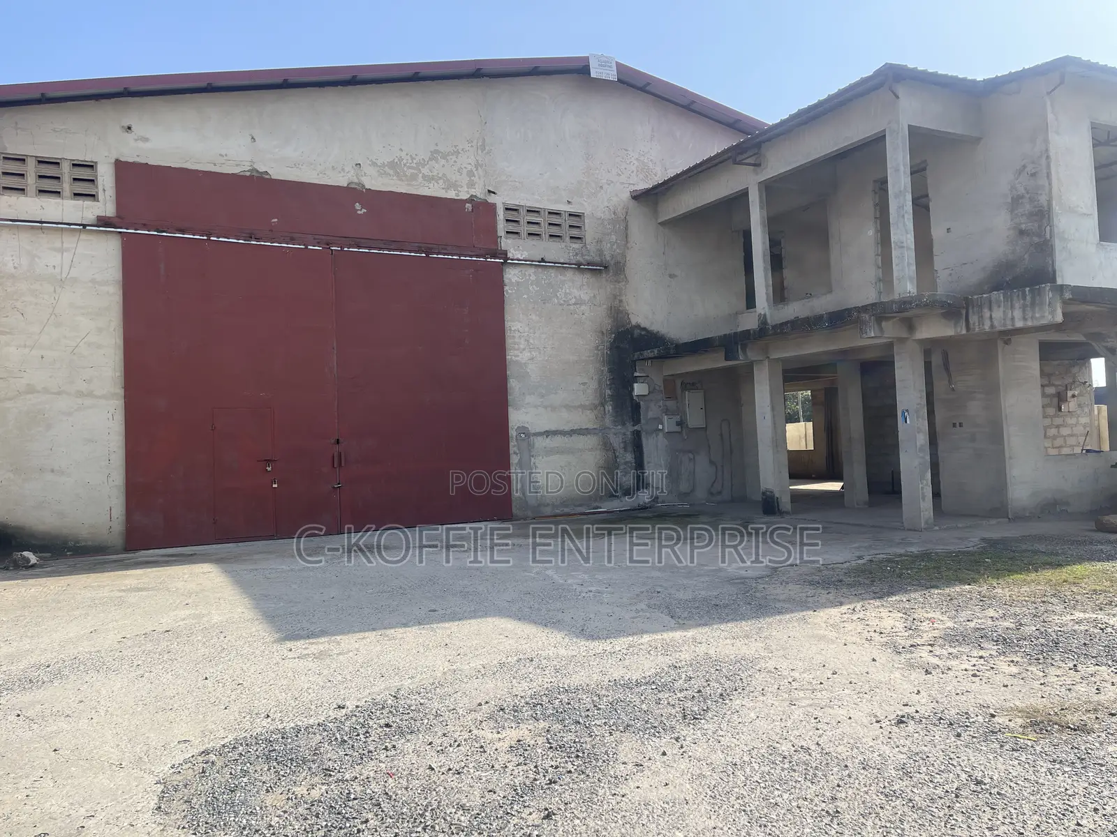 1500 SQM Warehouse + 2bedrooms for Sale Along Tema Motorway