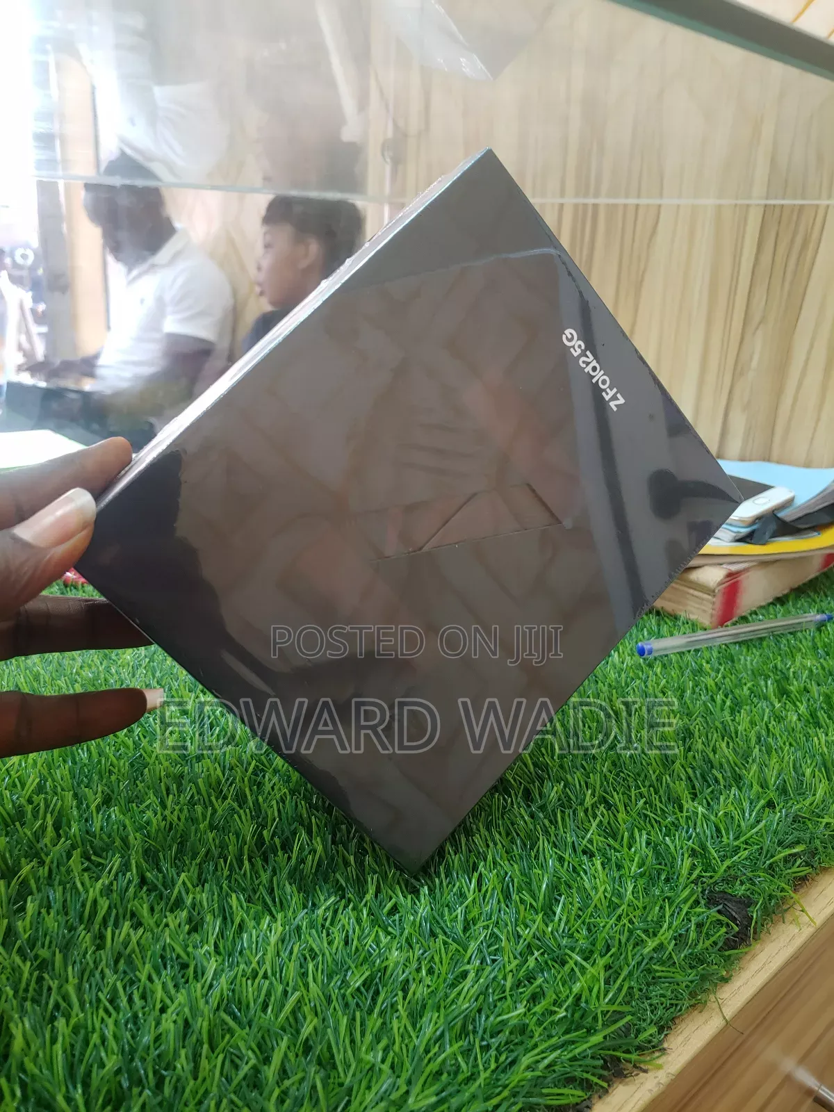 New Samsung Galaxy Z Fold 2 256 GB Black