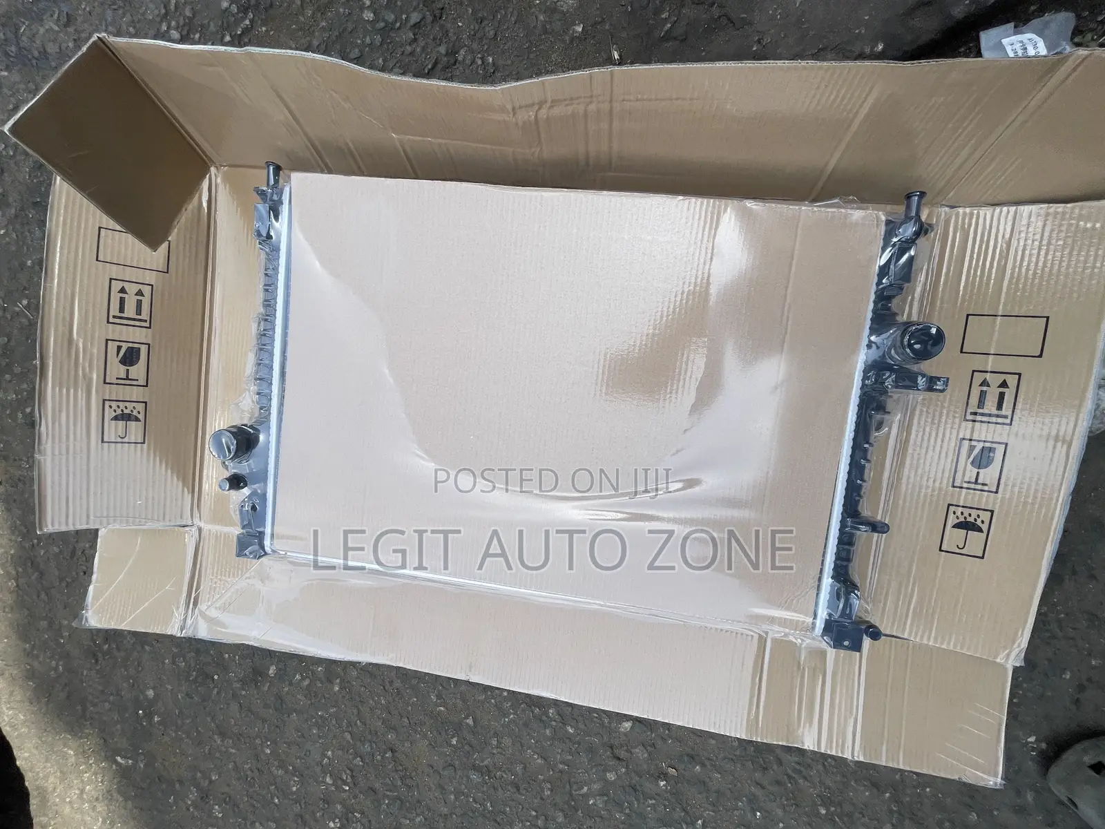 Ford Transit Radiator Tank / Water Tank