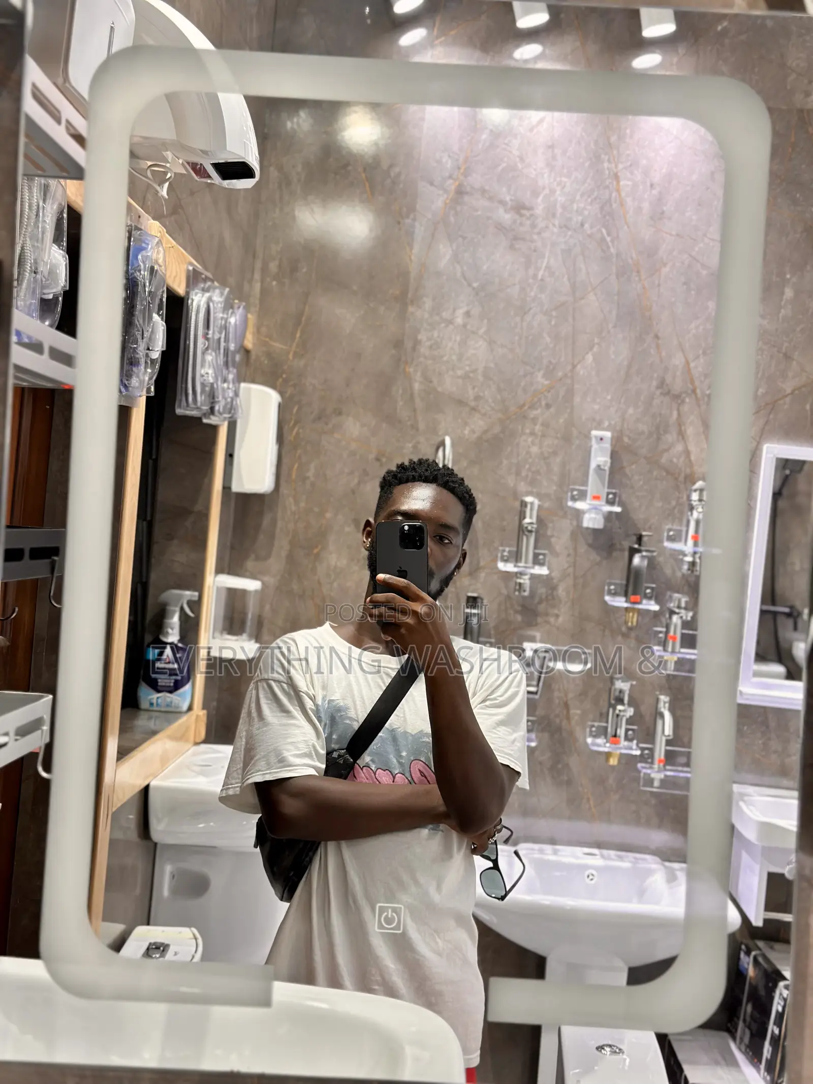 Two Colored Mirror_ LED Mirror_vertical Mirror_vanity Mirror