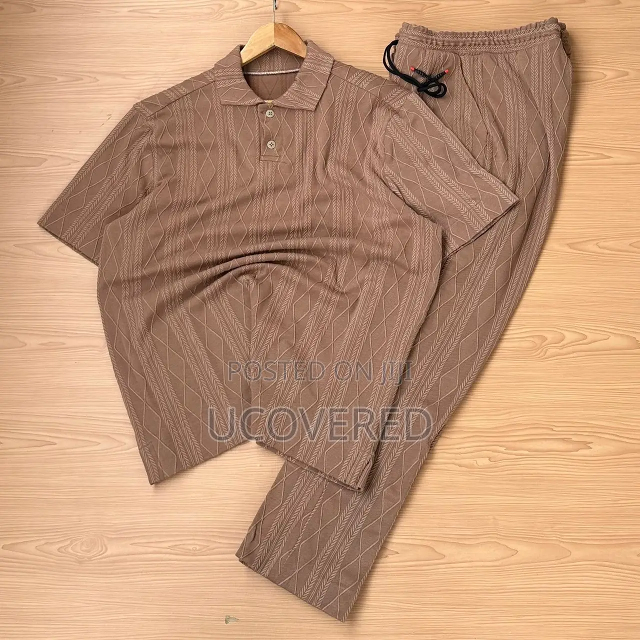 High Quality Men’S Top and Down Outift