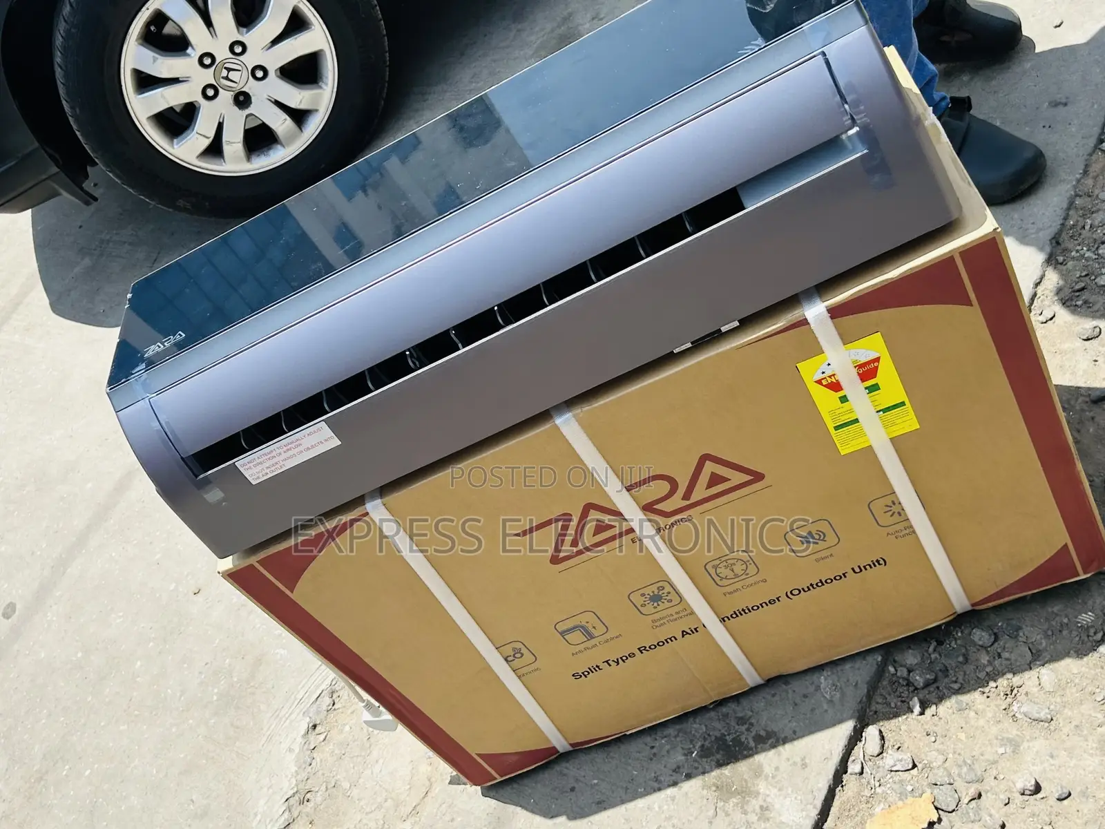 Zara Black Air Conditioner Split R410 Gas 