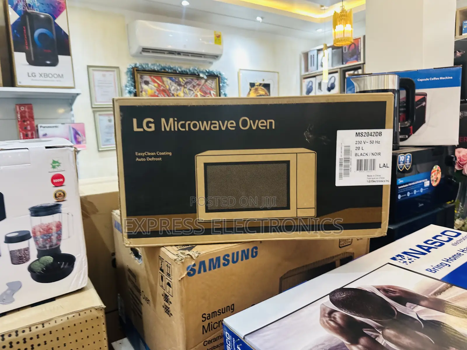 Call and Purchase for Lg Microwave Oven 20l Black.