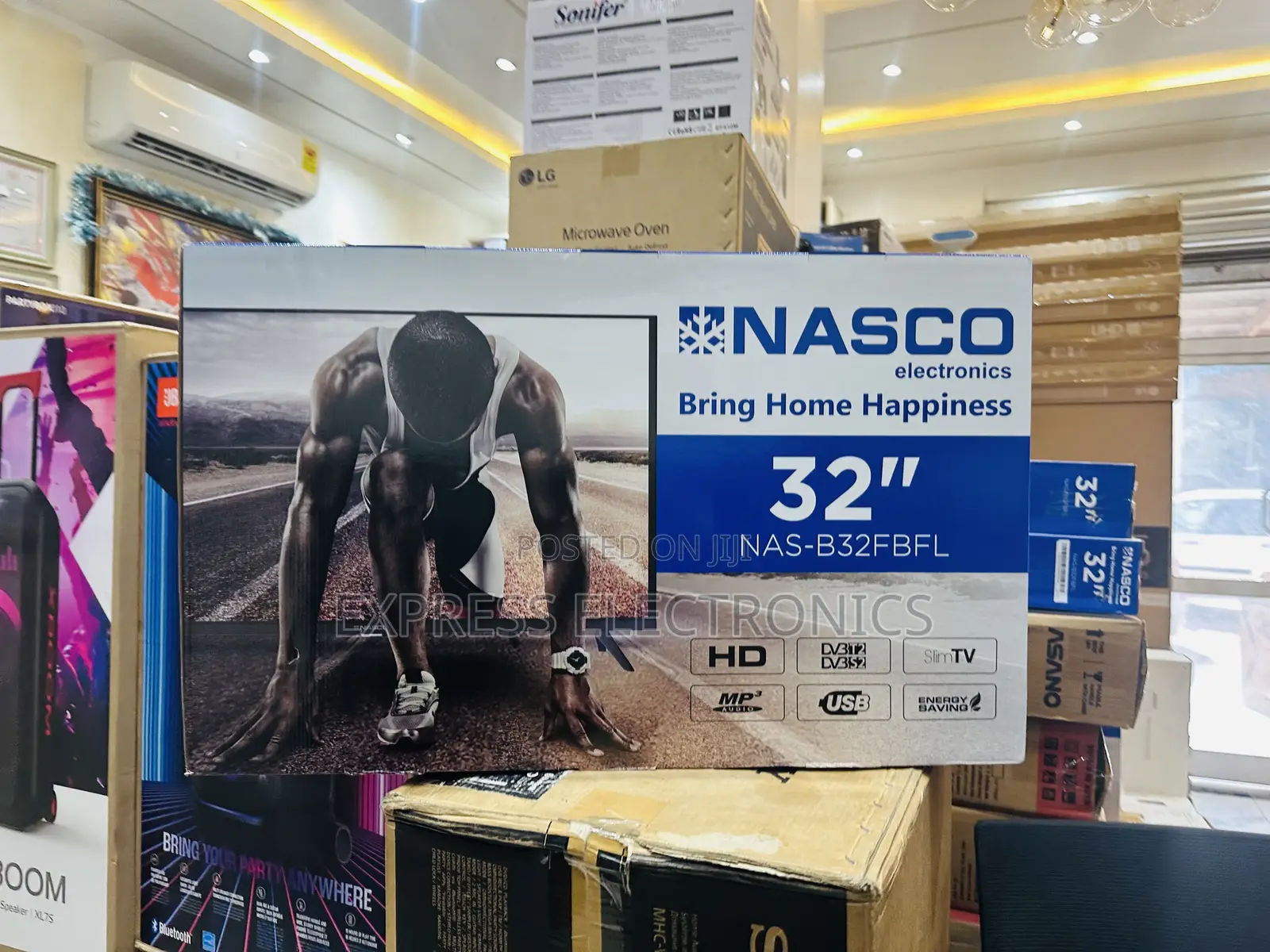 High Quality Sleek Display FHD Satellite Nasco 32”