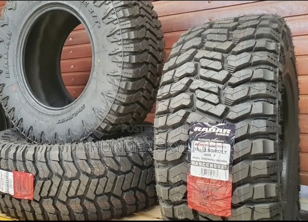 35x12.50r20 All Terrain Tire Radar Renegade R/T