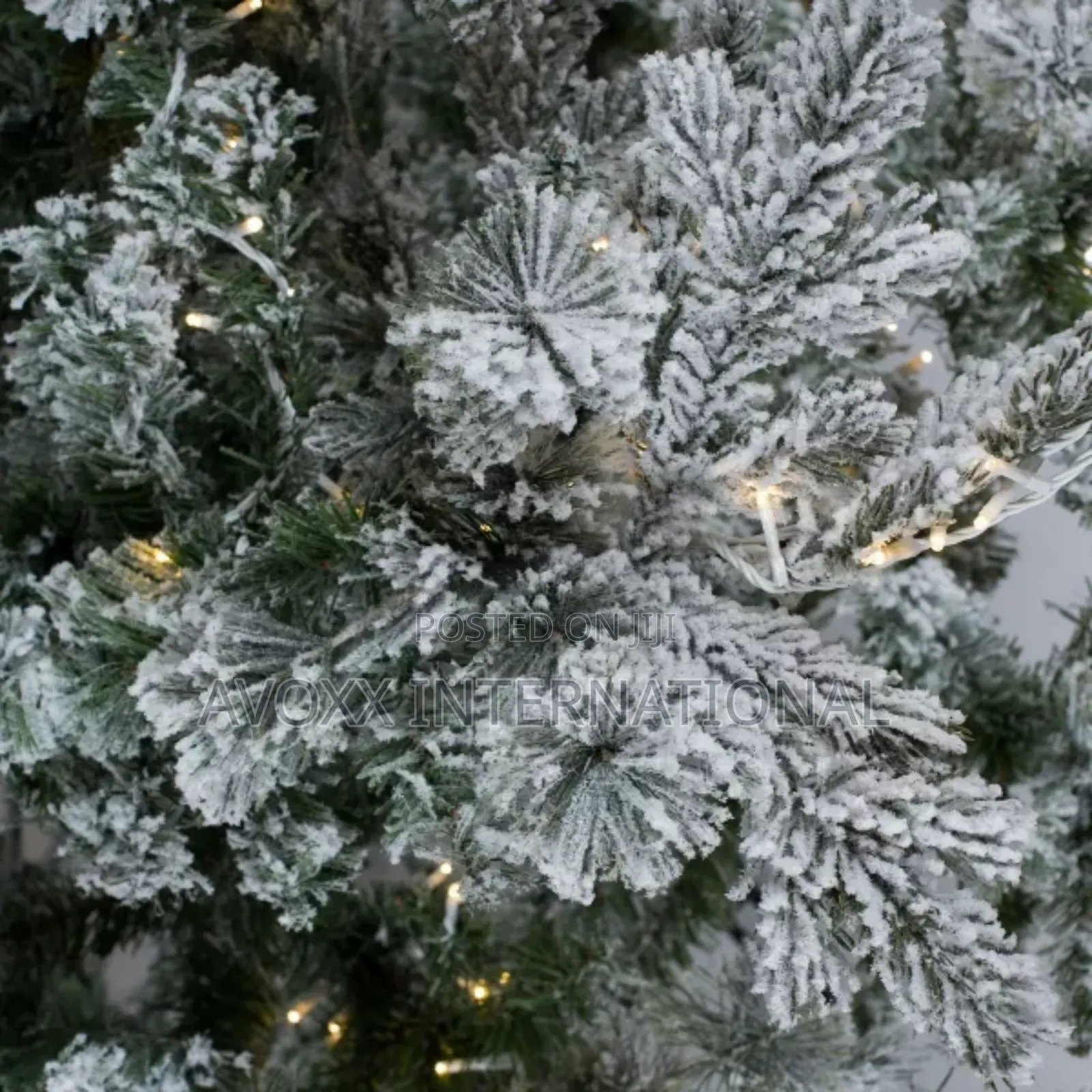 Vickerman 7.5'ft Flocked Sierra Fir Christmas Tree W/Lights