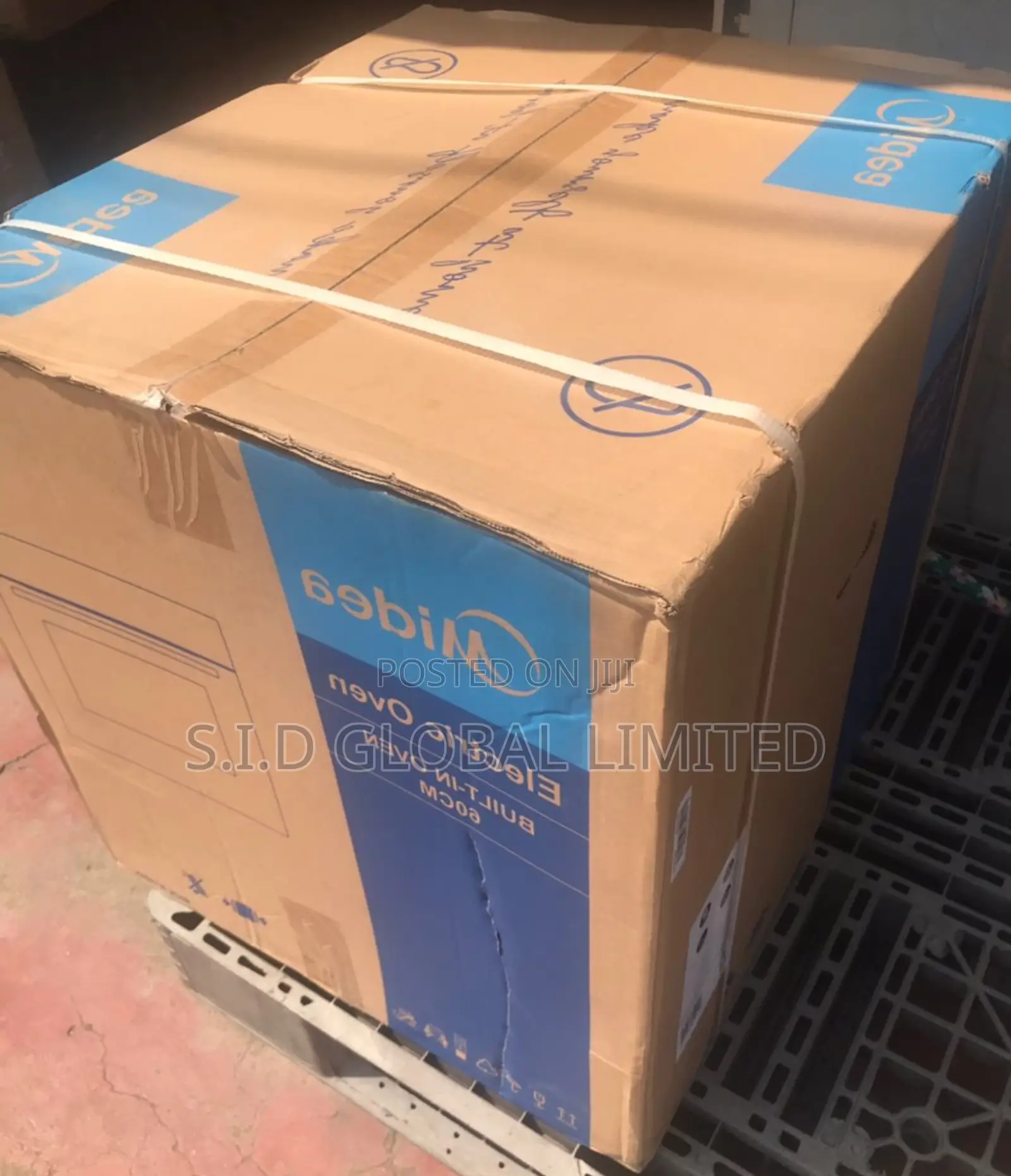 Savor the Essence of Midea 60 LTR Build in Oven