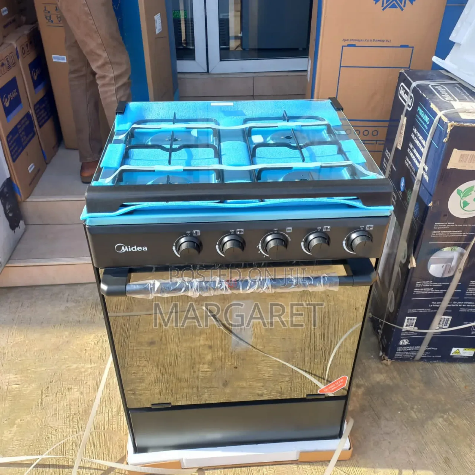 Papano Midea 60 by 60 4 Burner Oven and Grill