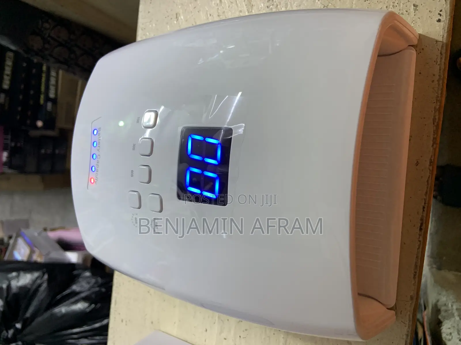 Cordless UV LED Lamp