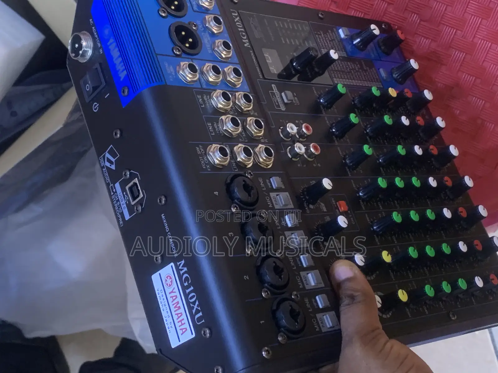Yamaha Mg10xu Raw Mixer Console