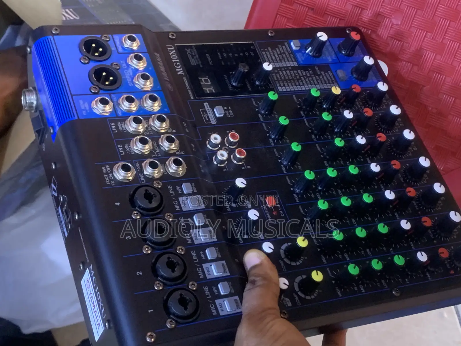 Yamaha Mg10xu Raw Mixer Console