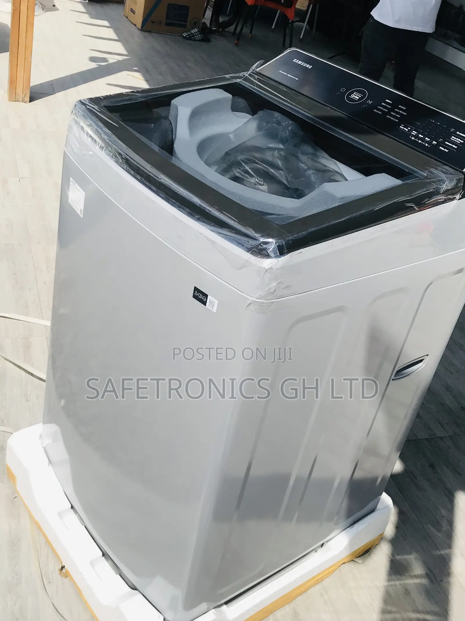 Super Accessible Samsung Topload 13kg Washer Gray